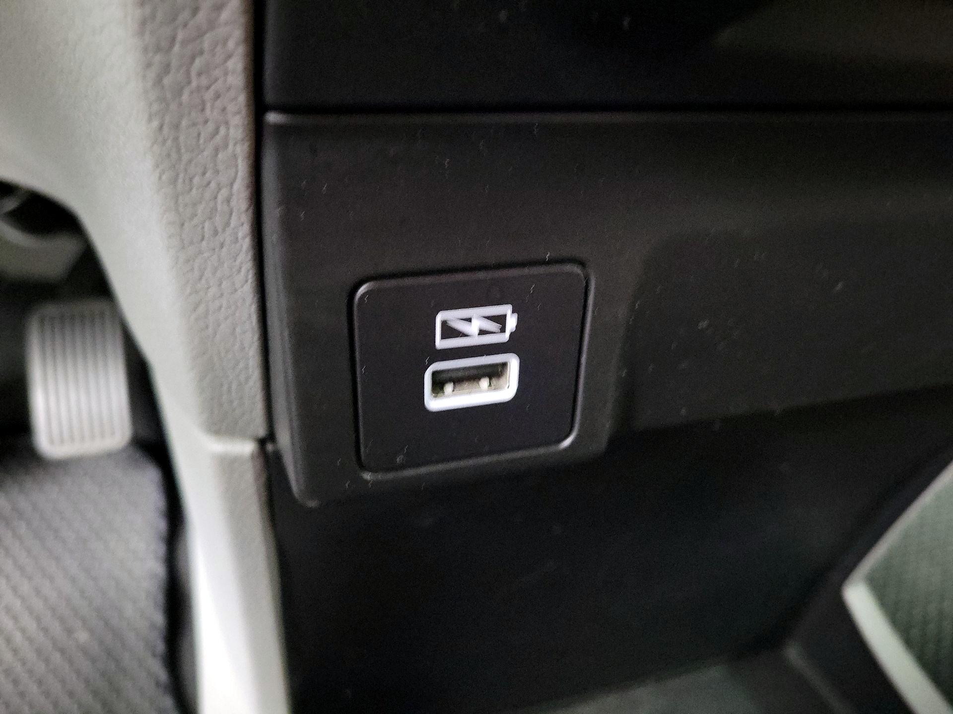 Thumbnail: 2021 Honda Odyssey - 18