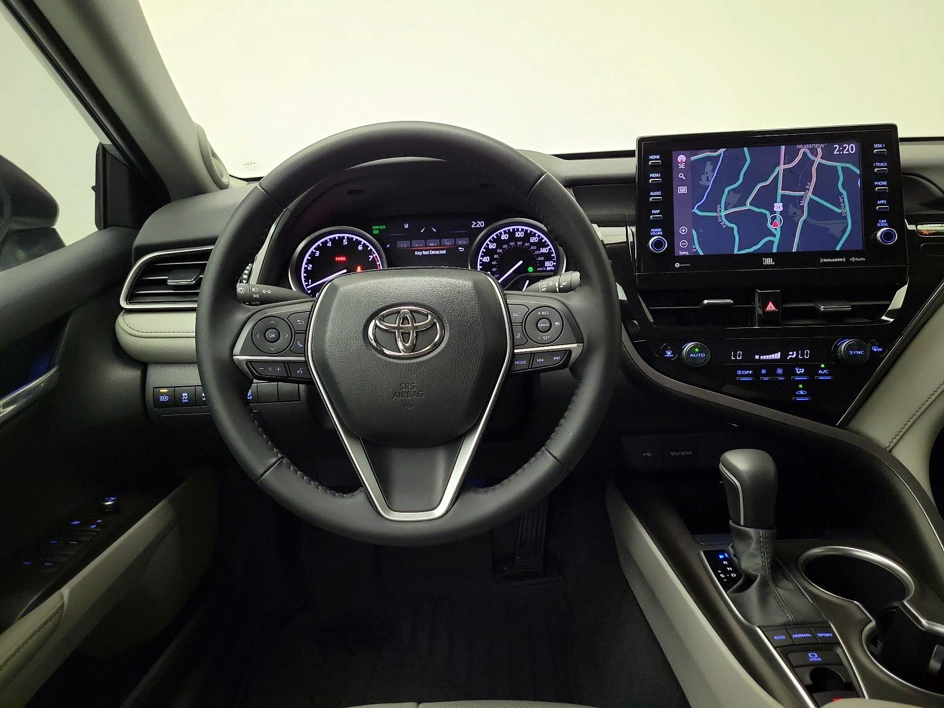Thumbnail: 2023 Toyota Camry - 10