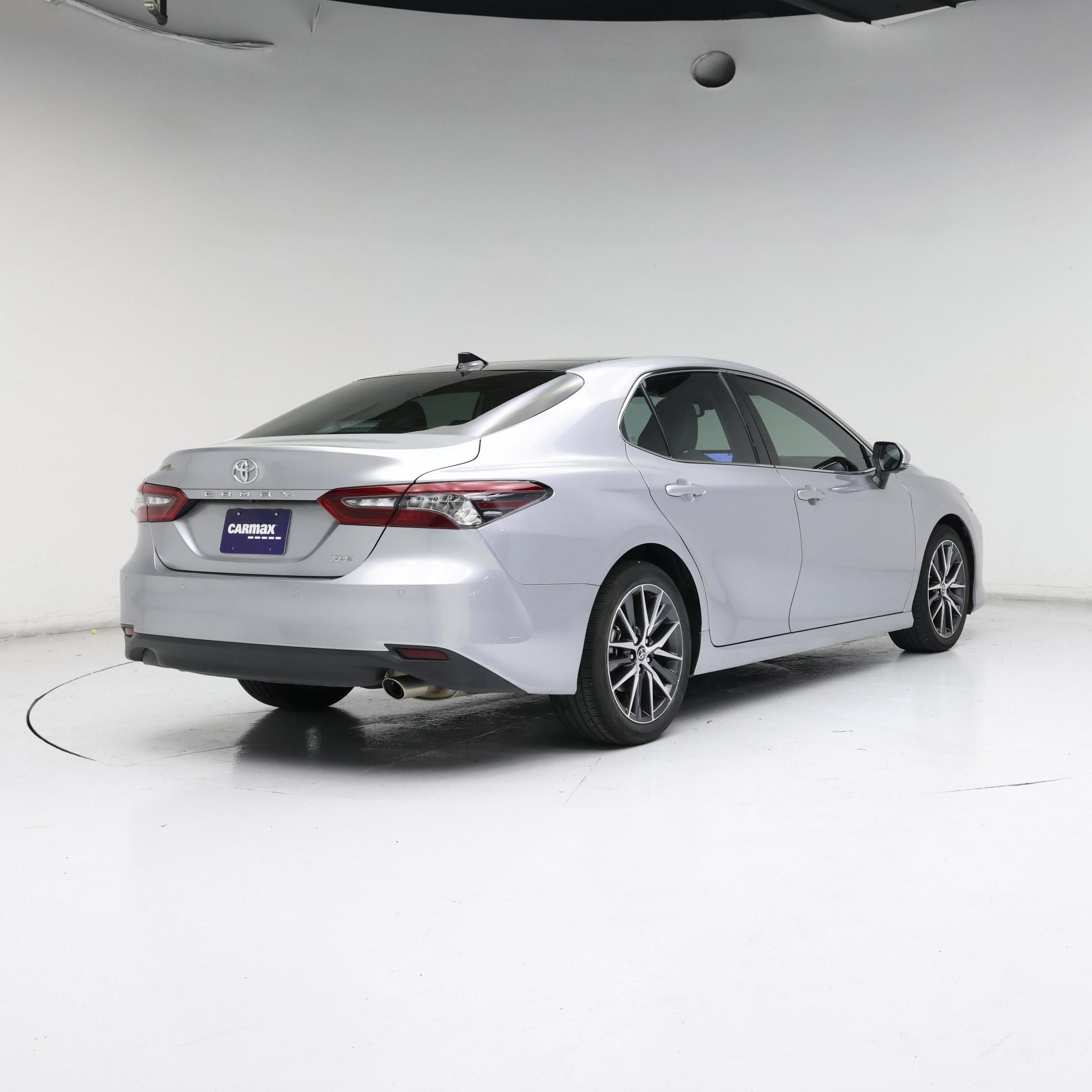 Thumbnail: 2023 Toyota Camry - 8