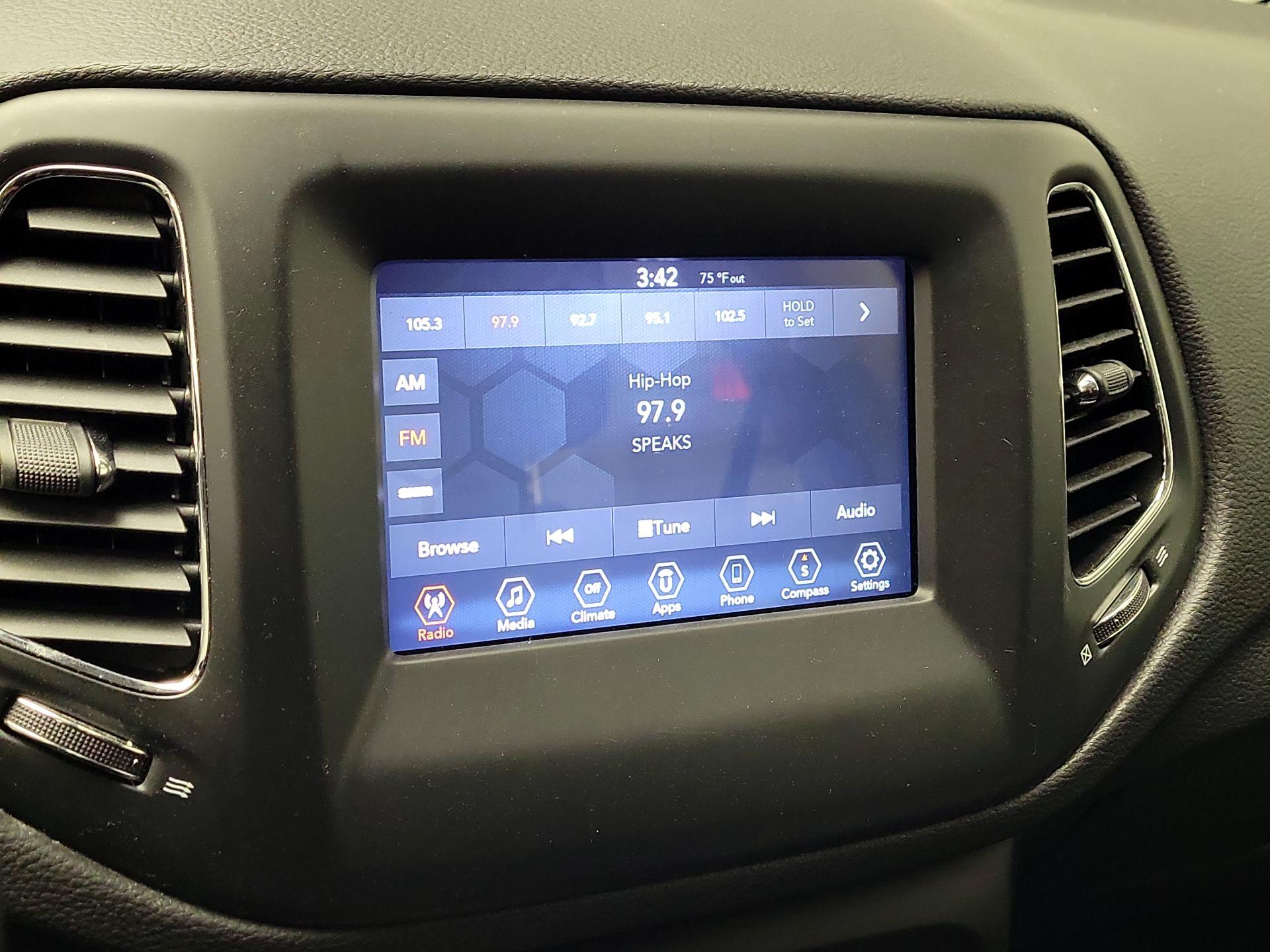 Thumbnail: 2020 Jeep Compass - 15