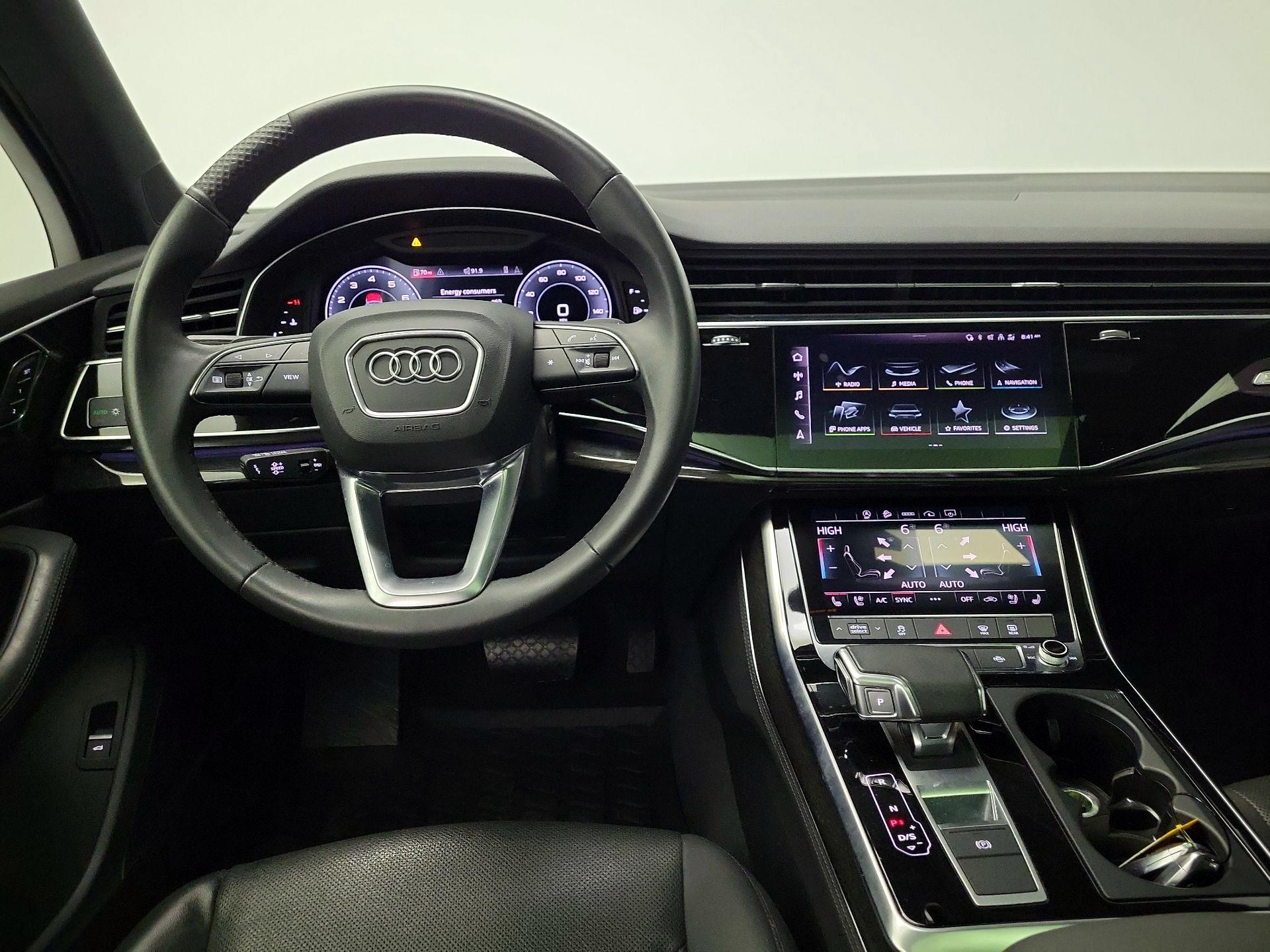 Thumbnail: 2021 Audi Q7 - 10