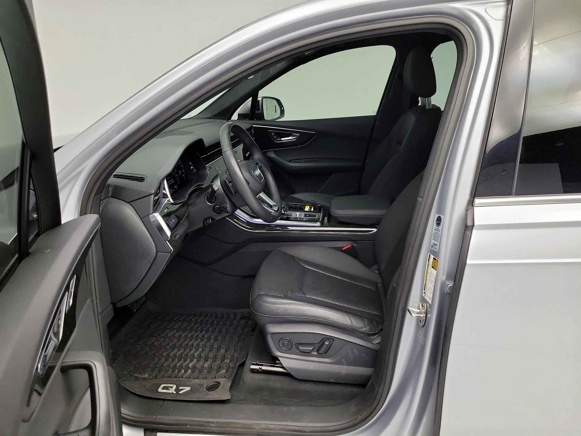 Thumbnail: 2021 Audi Q7 - 11