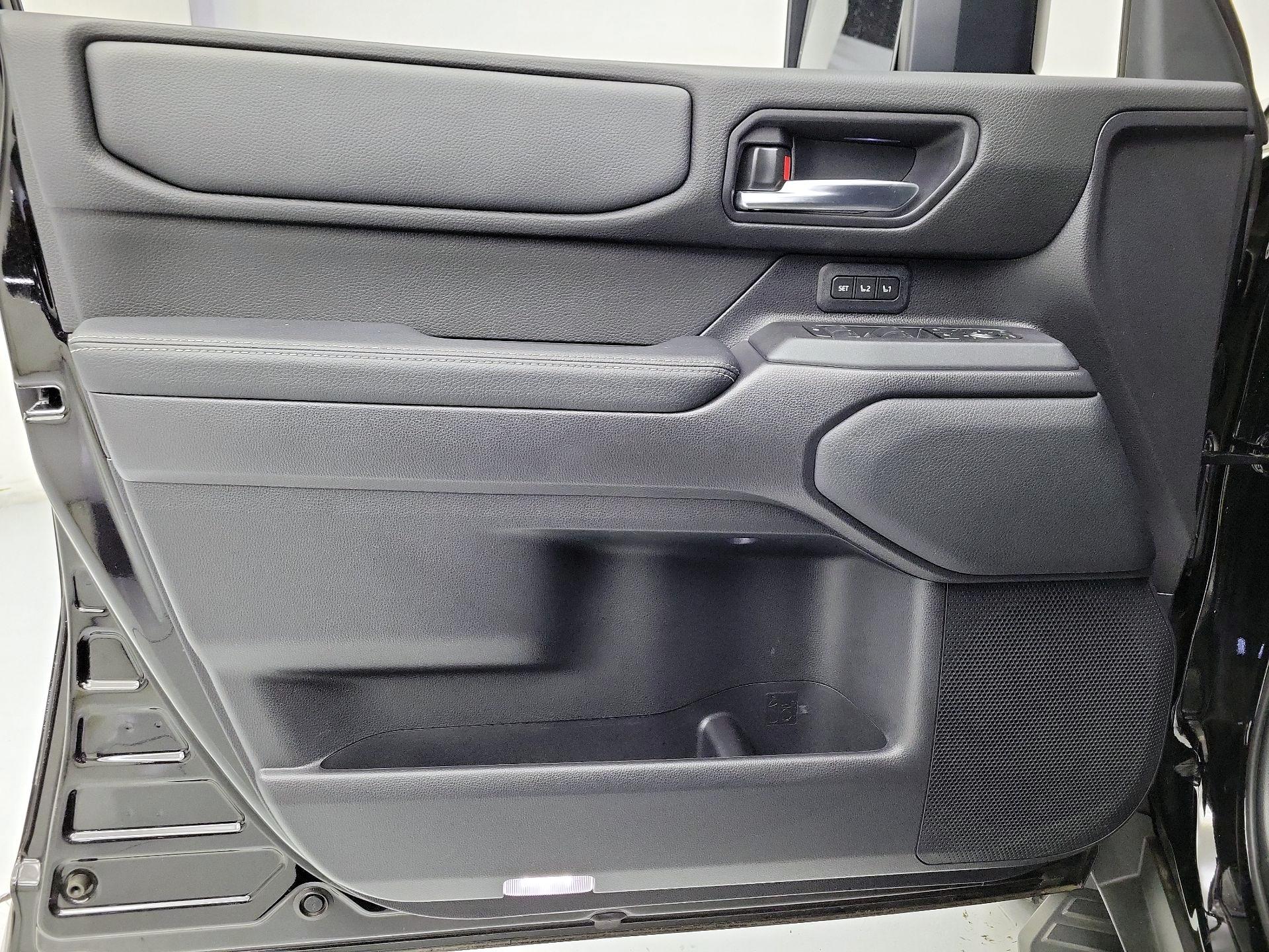 Thumbnail: 2025 Toyota Land Cruiser - 12