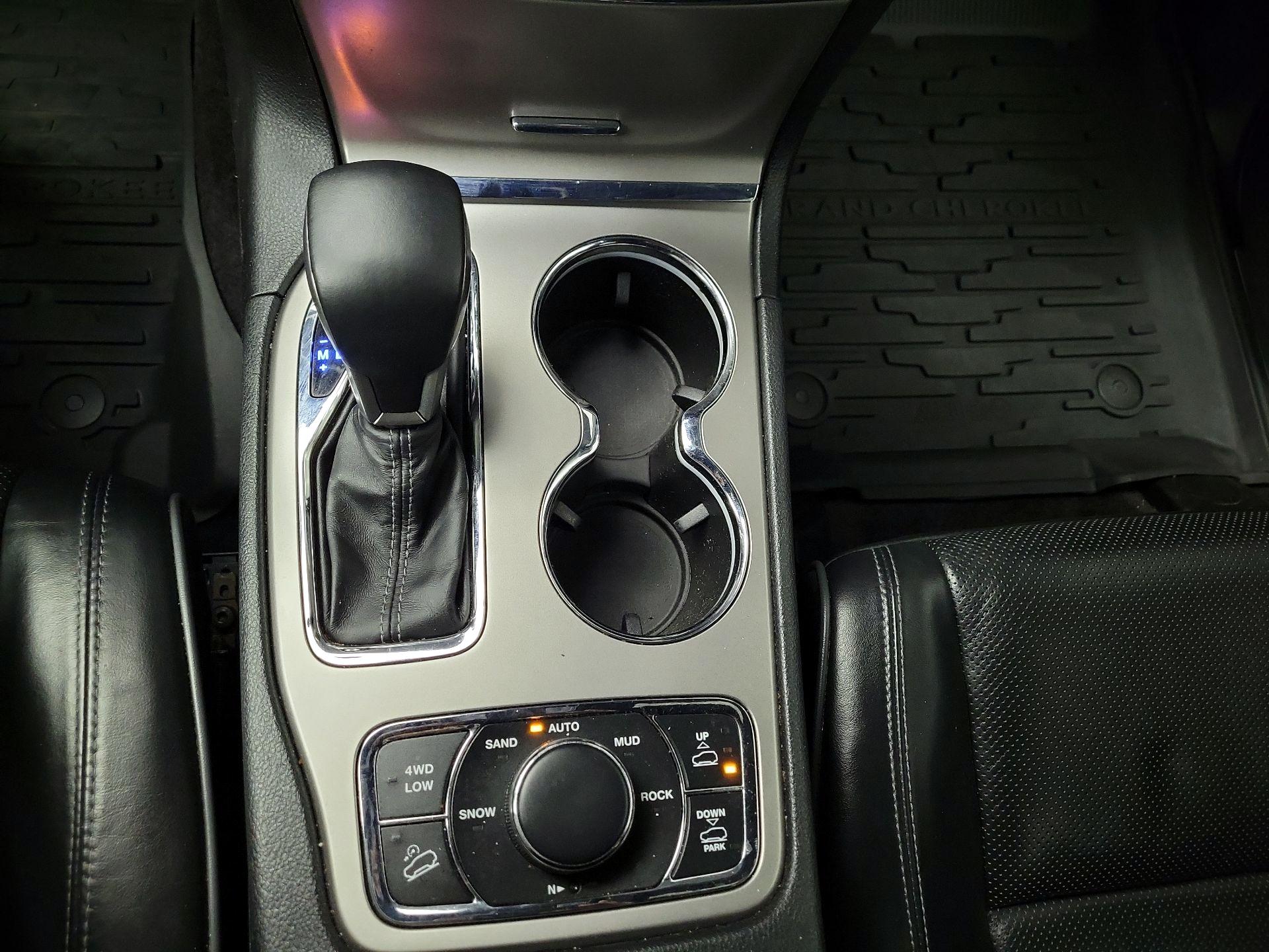 Thumbnail: 2019 Jeep Grand Cherokee - 18