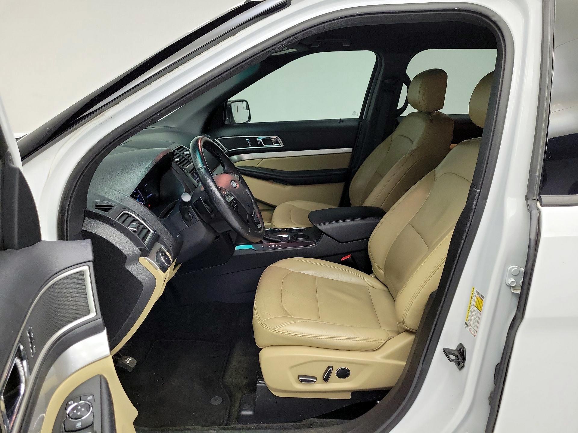 Thumbnail: 2017 Ford Explorer - 11