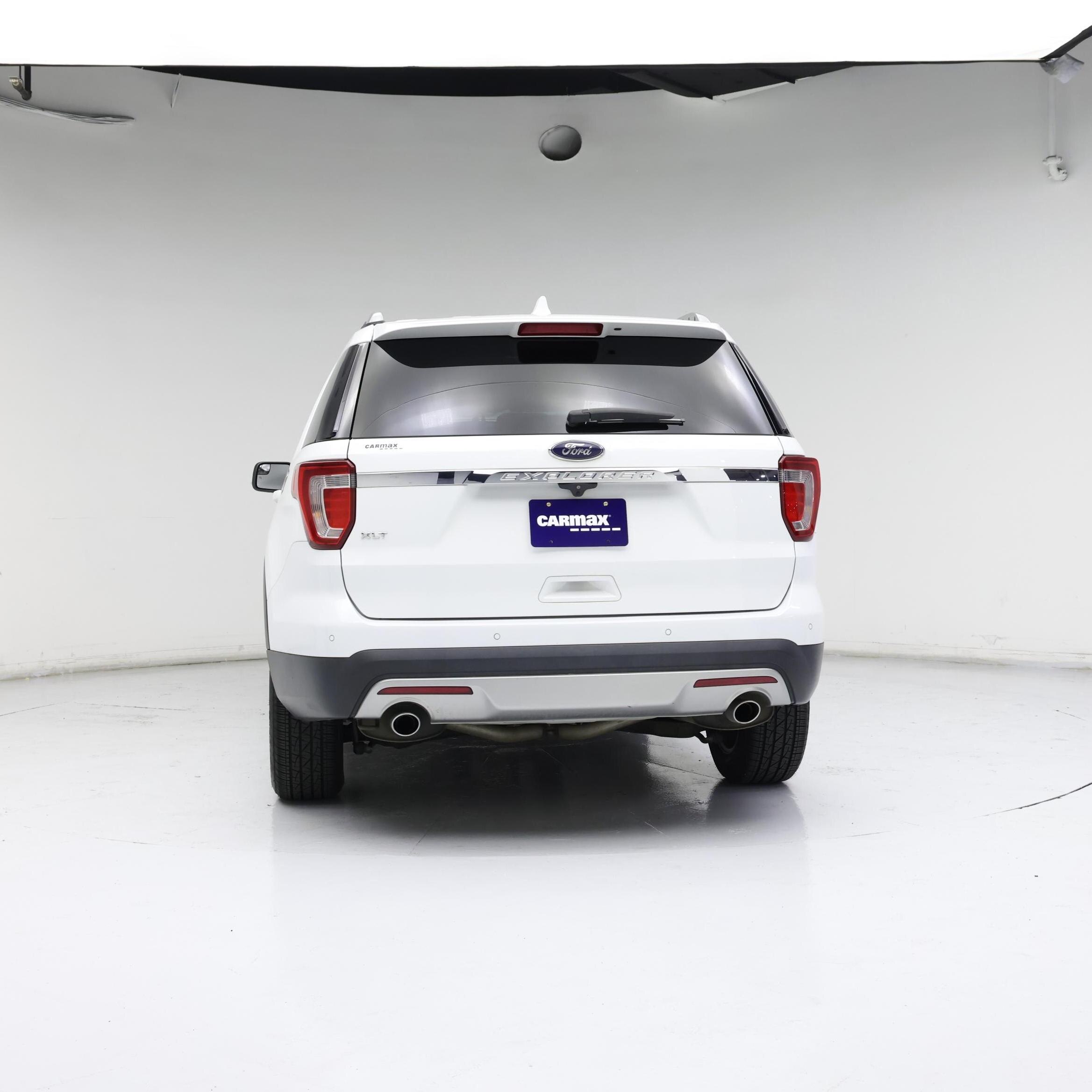Thumbnail: 2017 Ford Explorer - 6