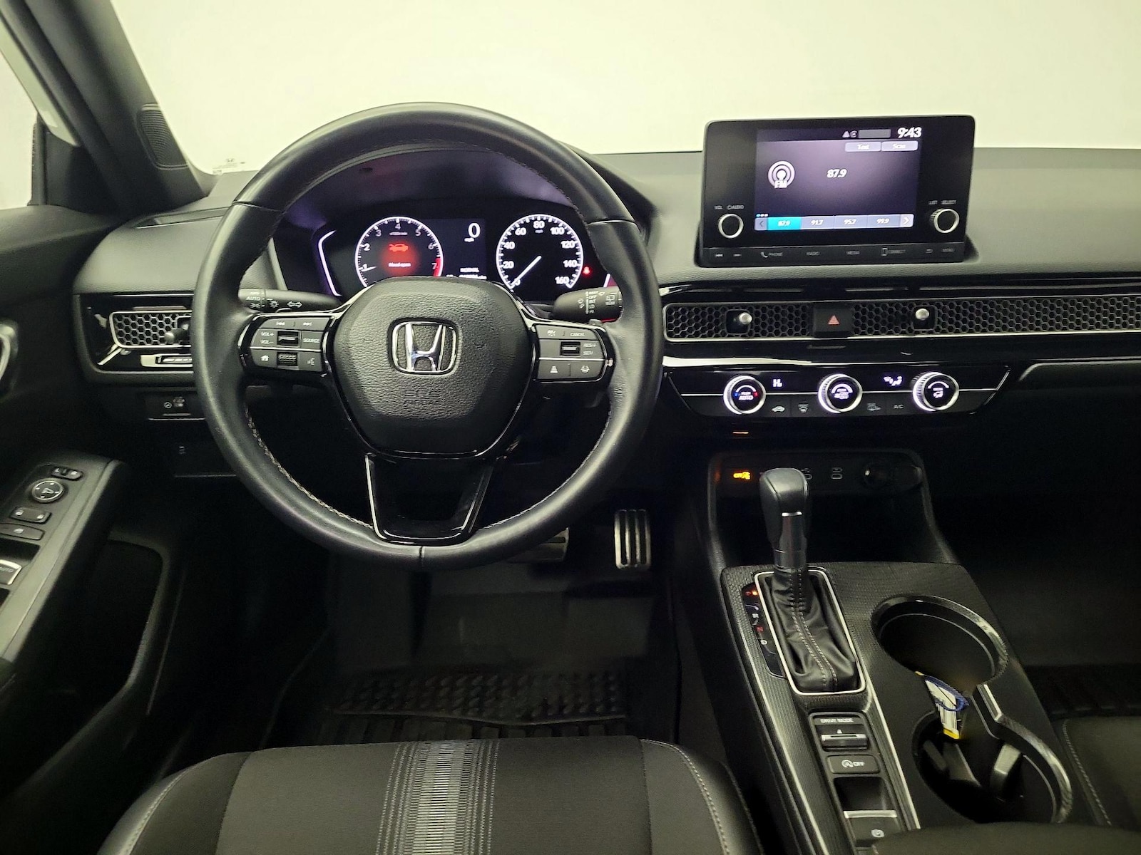2025 Honda Civic Hatchback Sport - Photo 11