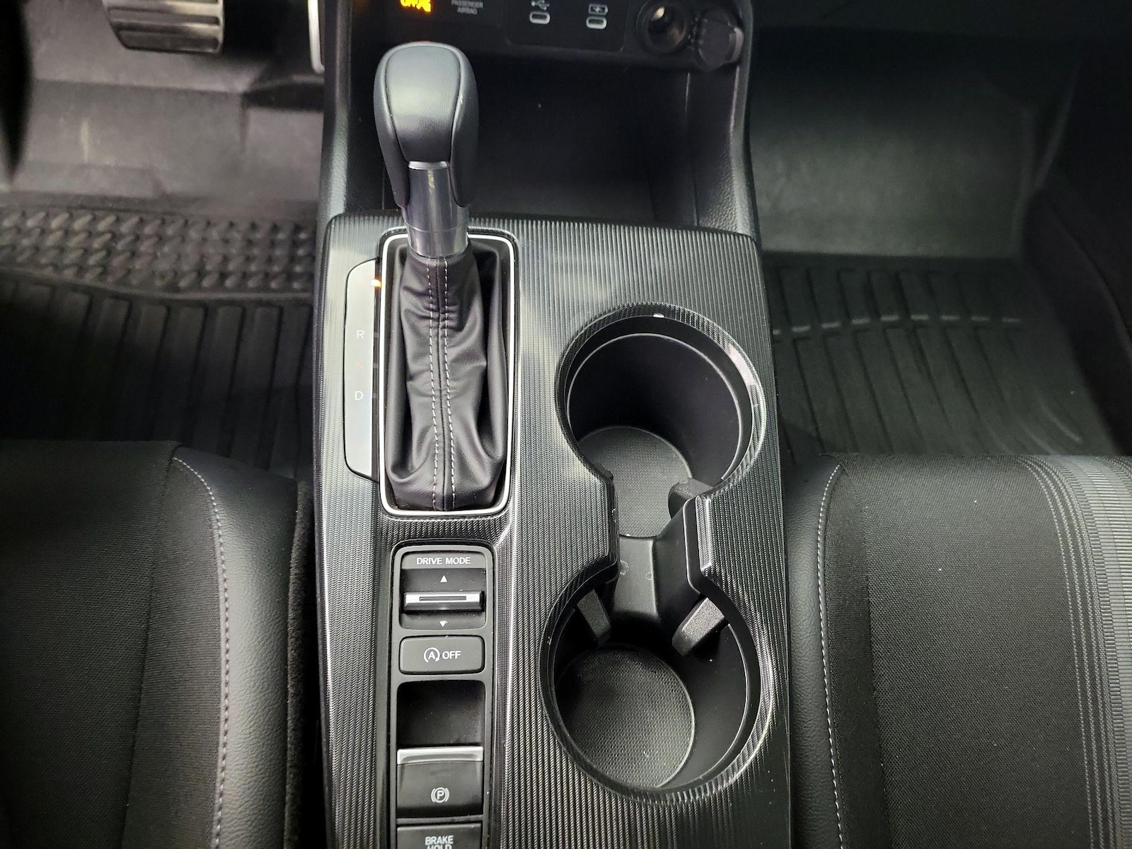 2025 Honda Civic Hatchback Sport - Photo 18