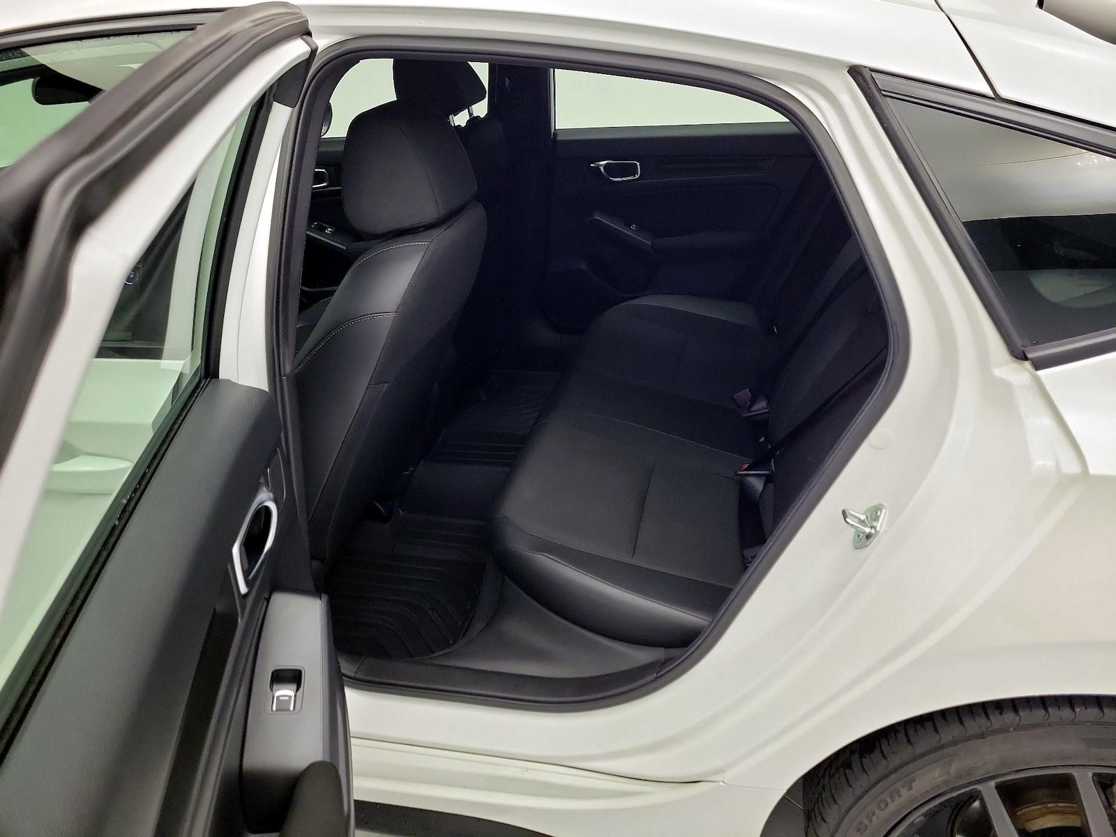 2025 Honda Civic Hatchback Sport - Photo 20