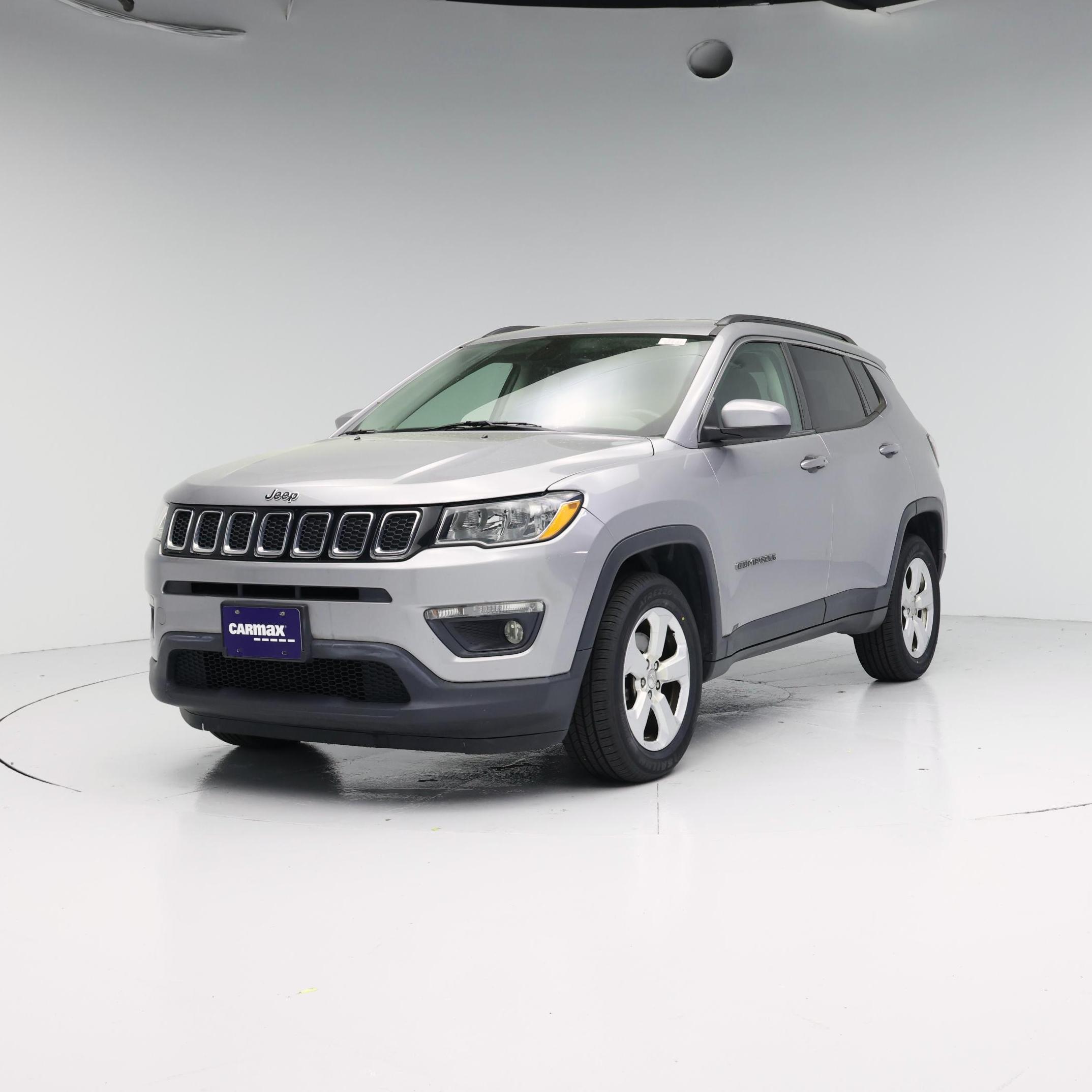 Thumbnail: 2017 Jeep Compass - 4