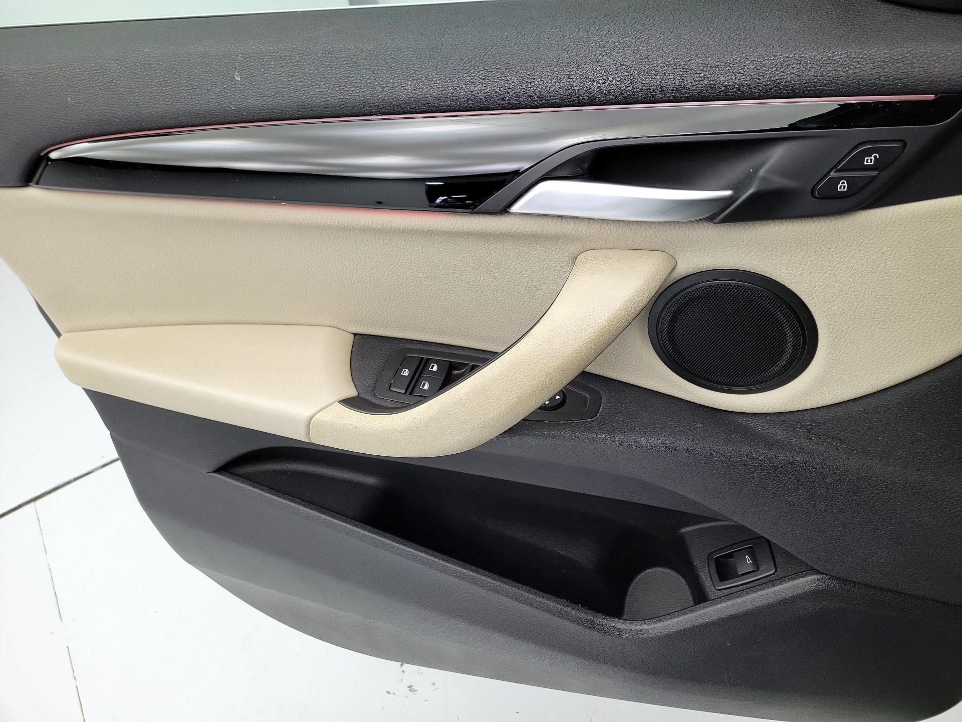 Thumbnail: 2020 BMW X2 - 12