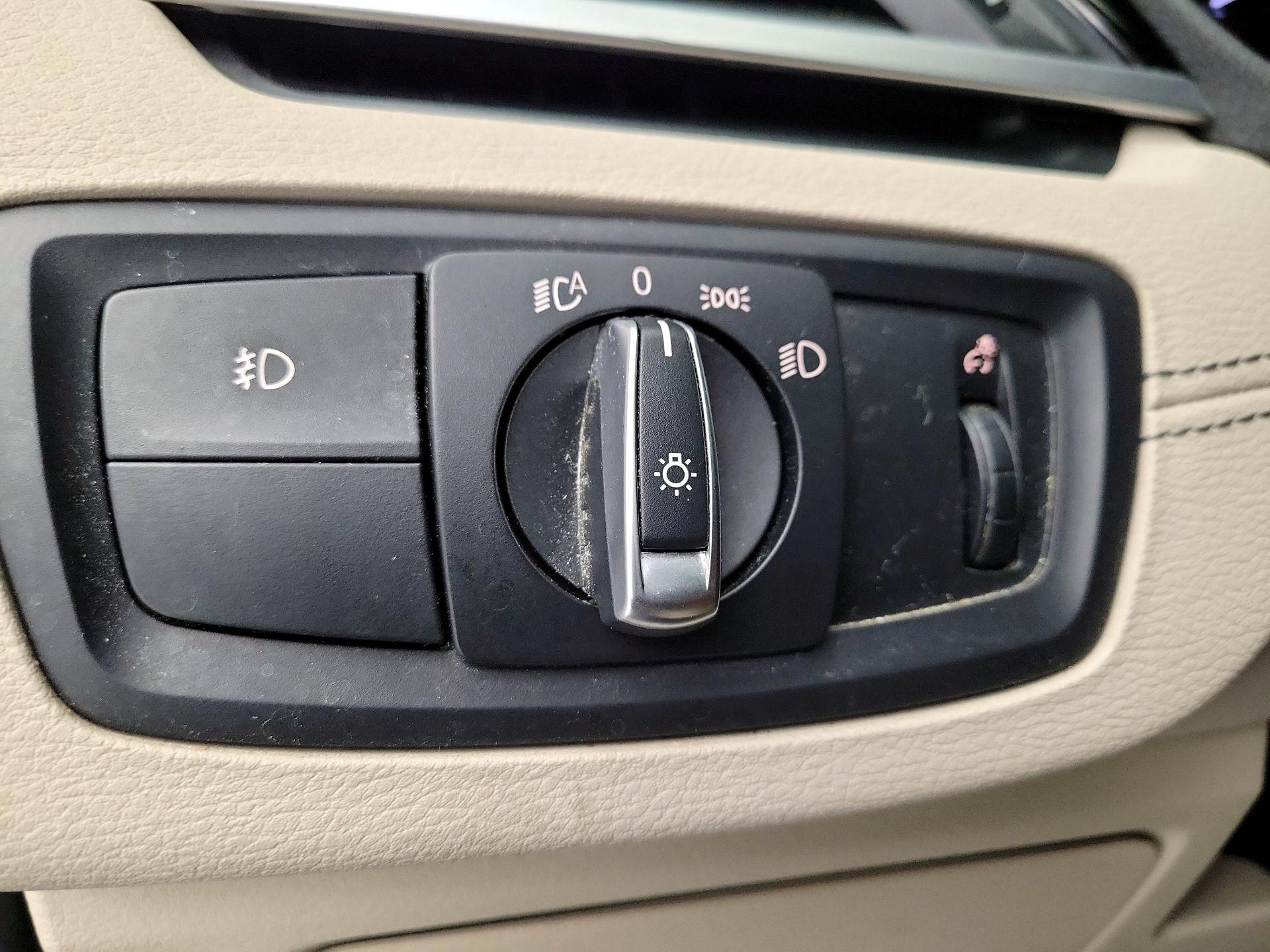 Thumbnail: 2020 BMW X2 - 13