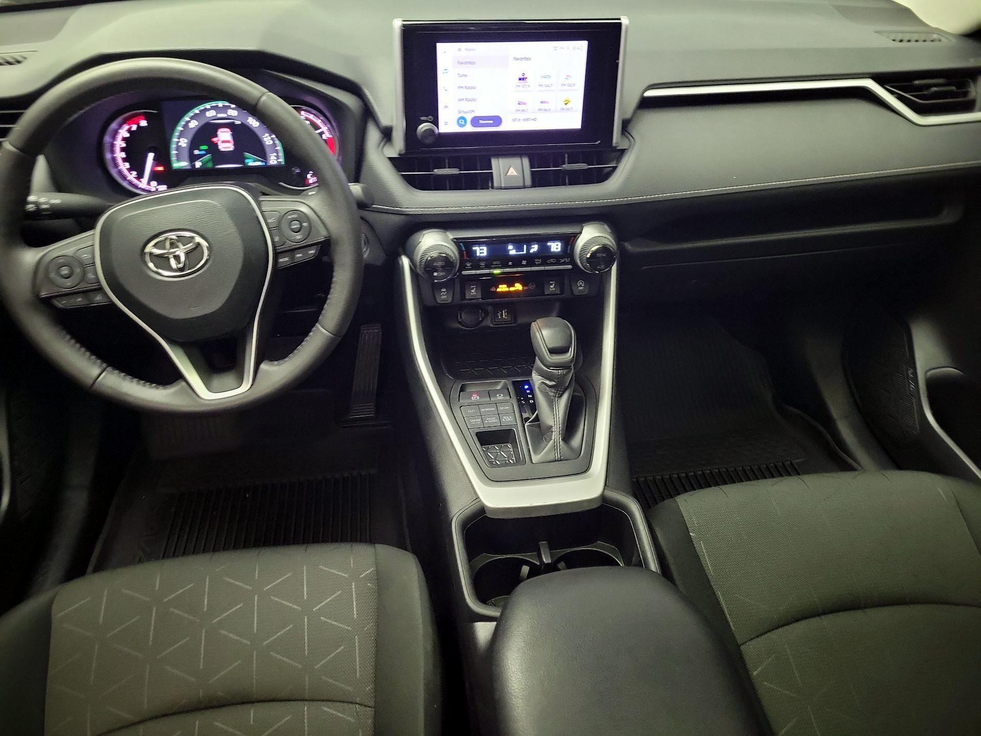 Thumbnail: 2024 Toyota RAV4 - 9