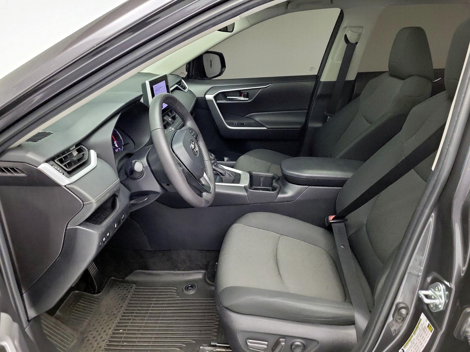 Thumbnail: 2024 Toyota RAV4 - 11