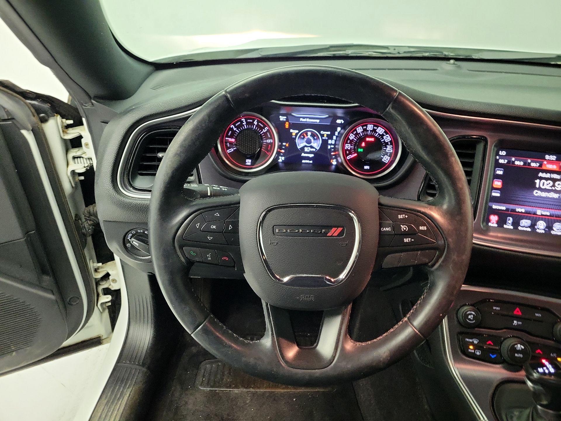 Thumbnail: 2016 Dodge Challenger - 10