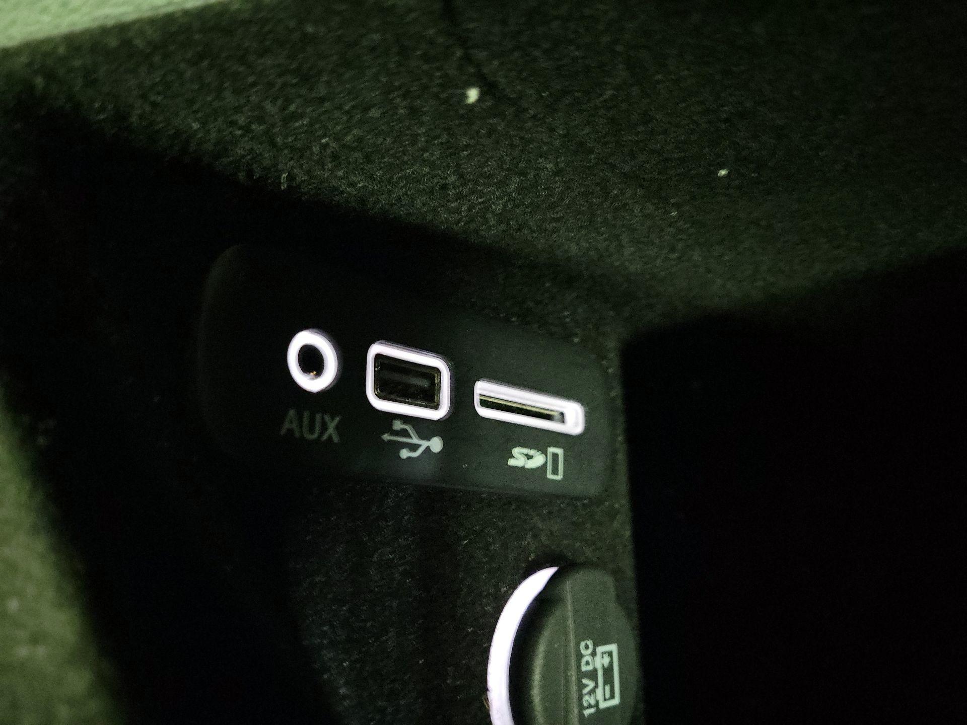 Thumbnail: 2016 Dodge Challenger - 18