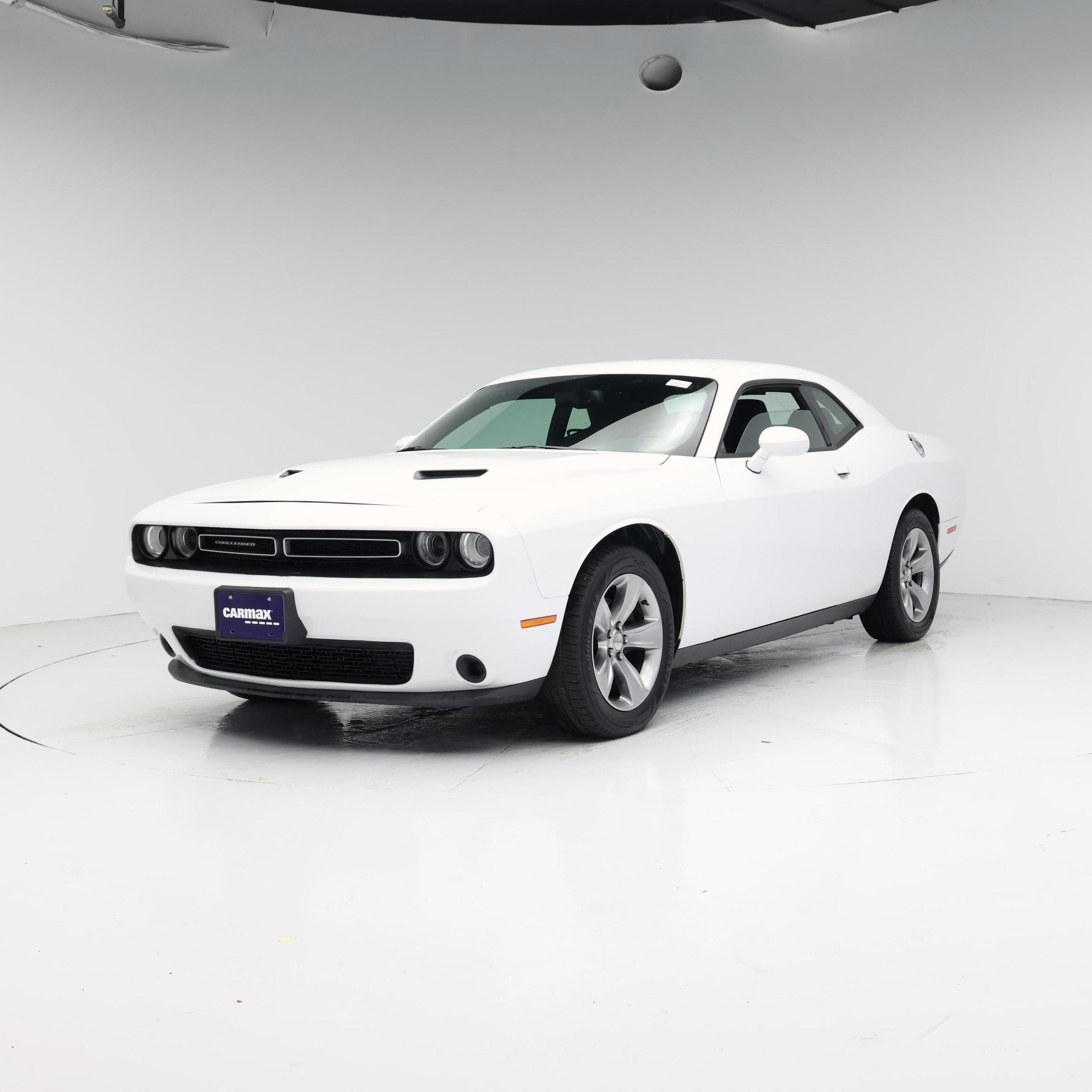 Thumbnail: 2016 Dodge Challenger - 4