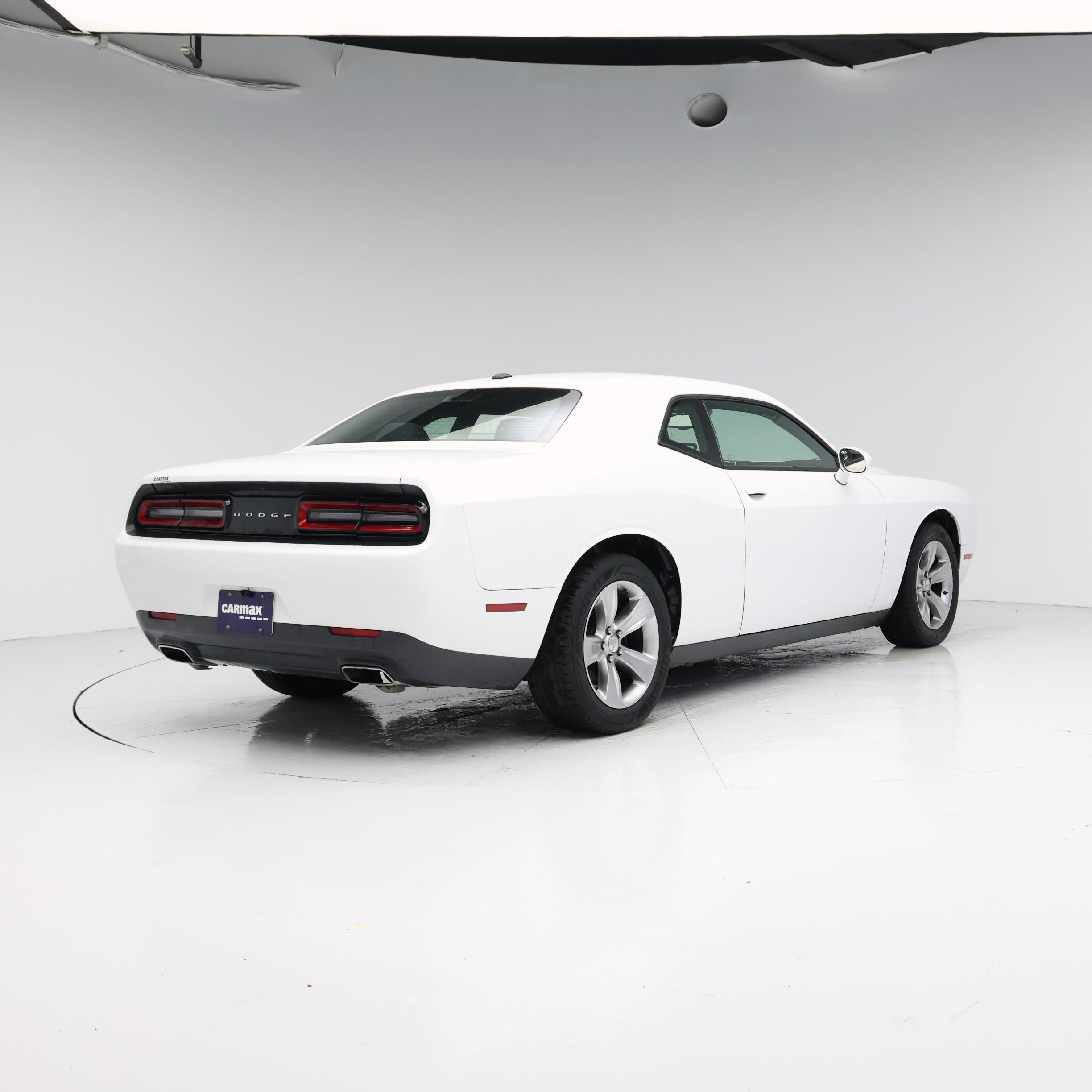 Thumbnail: 2016 Dodge Challenger - 8