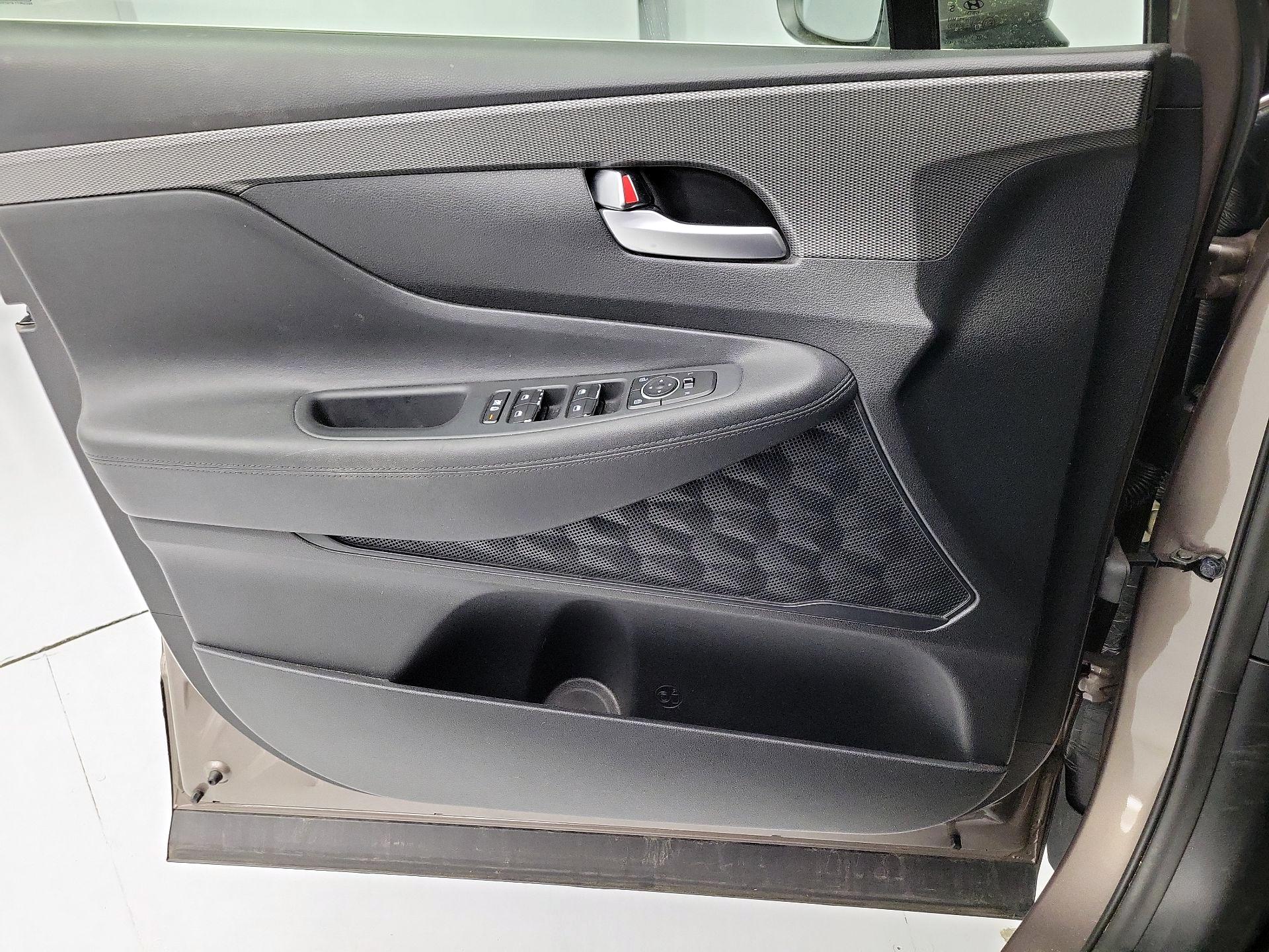 Thumbnail: 2019 Hyundai Santa Fe - 12