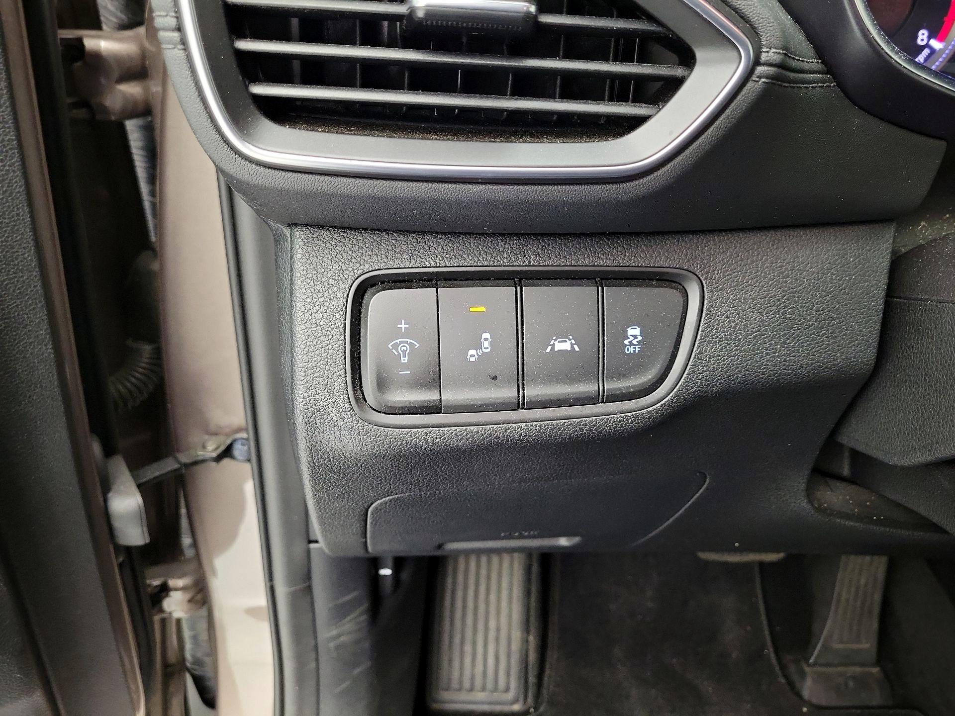 Thumbnail: 2019 Hyundai Santa Fe - 13