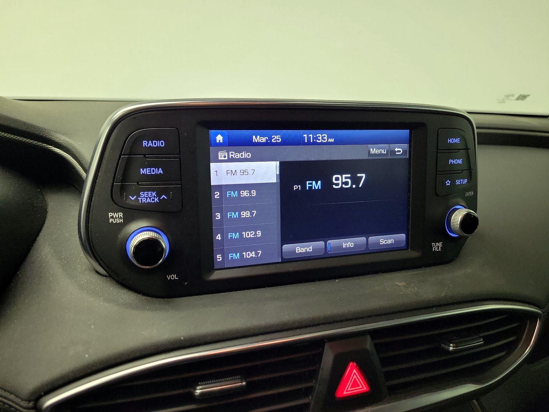 Thumbnail: 2019 Hyundai Santa Fe - 15