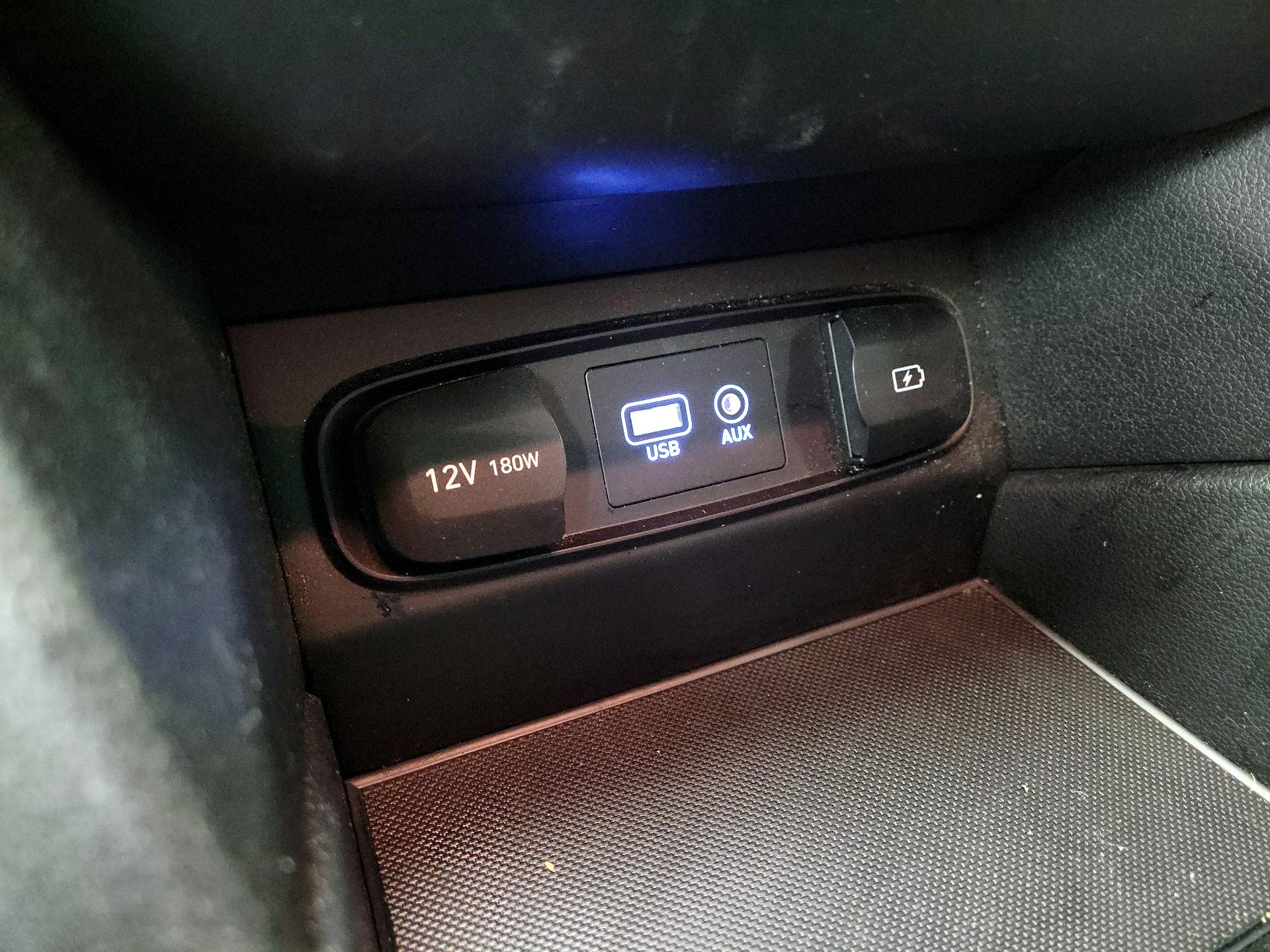 Thumbnail: 2019 Hyundai Santa Fe - 18