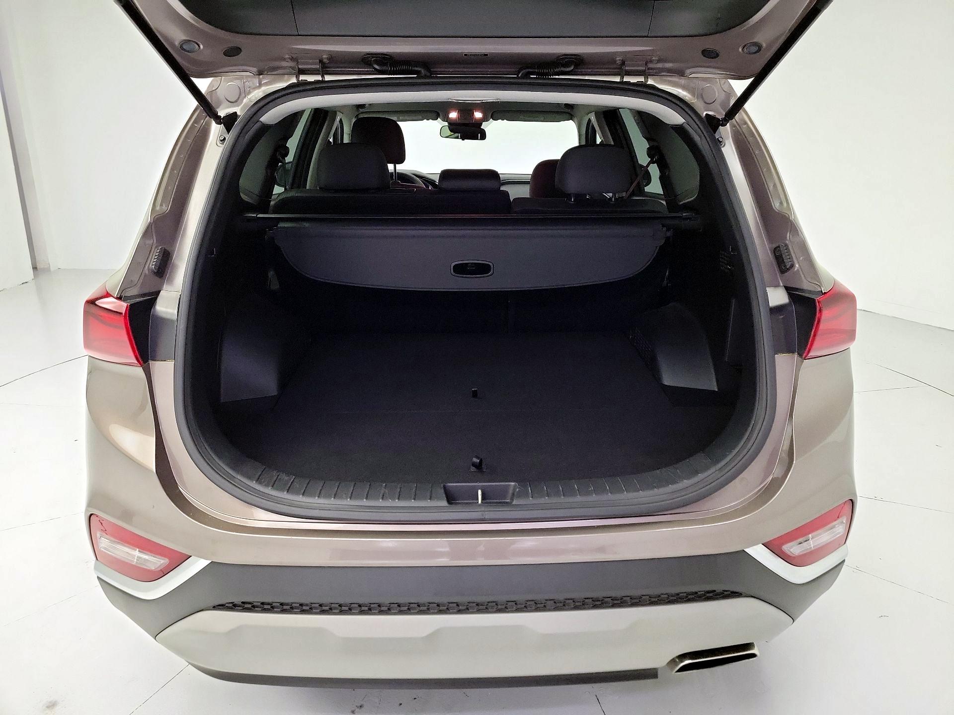 Thumbnail: 2019 Hyundai Santa Fe - 20