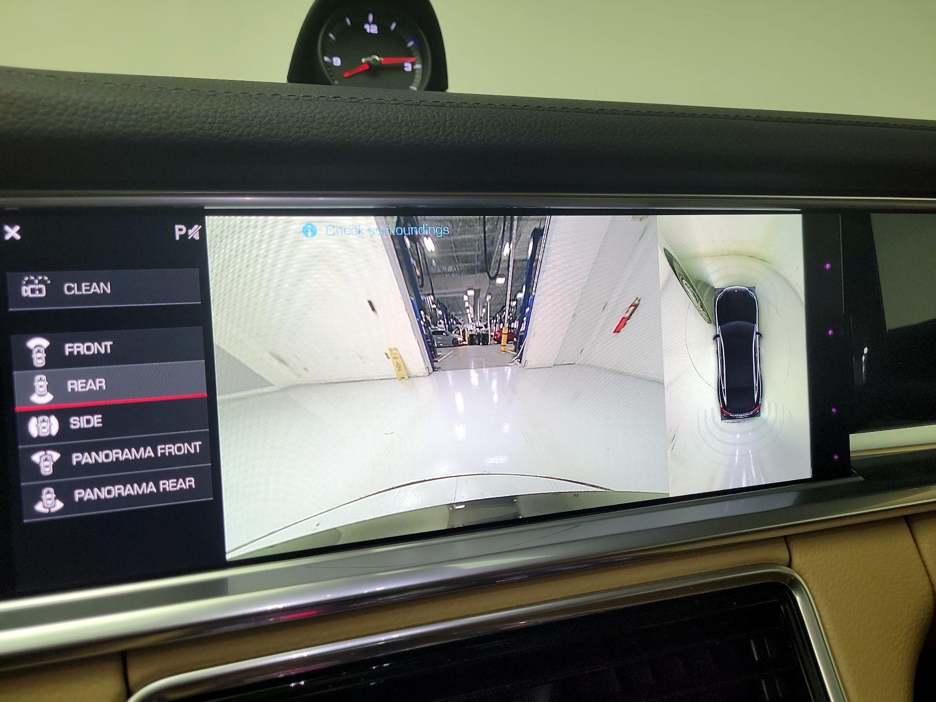 Thumbnail: 2018 Porsche Panamera - 15