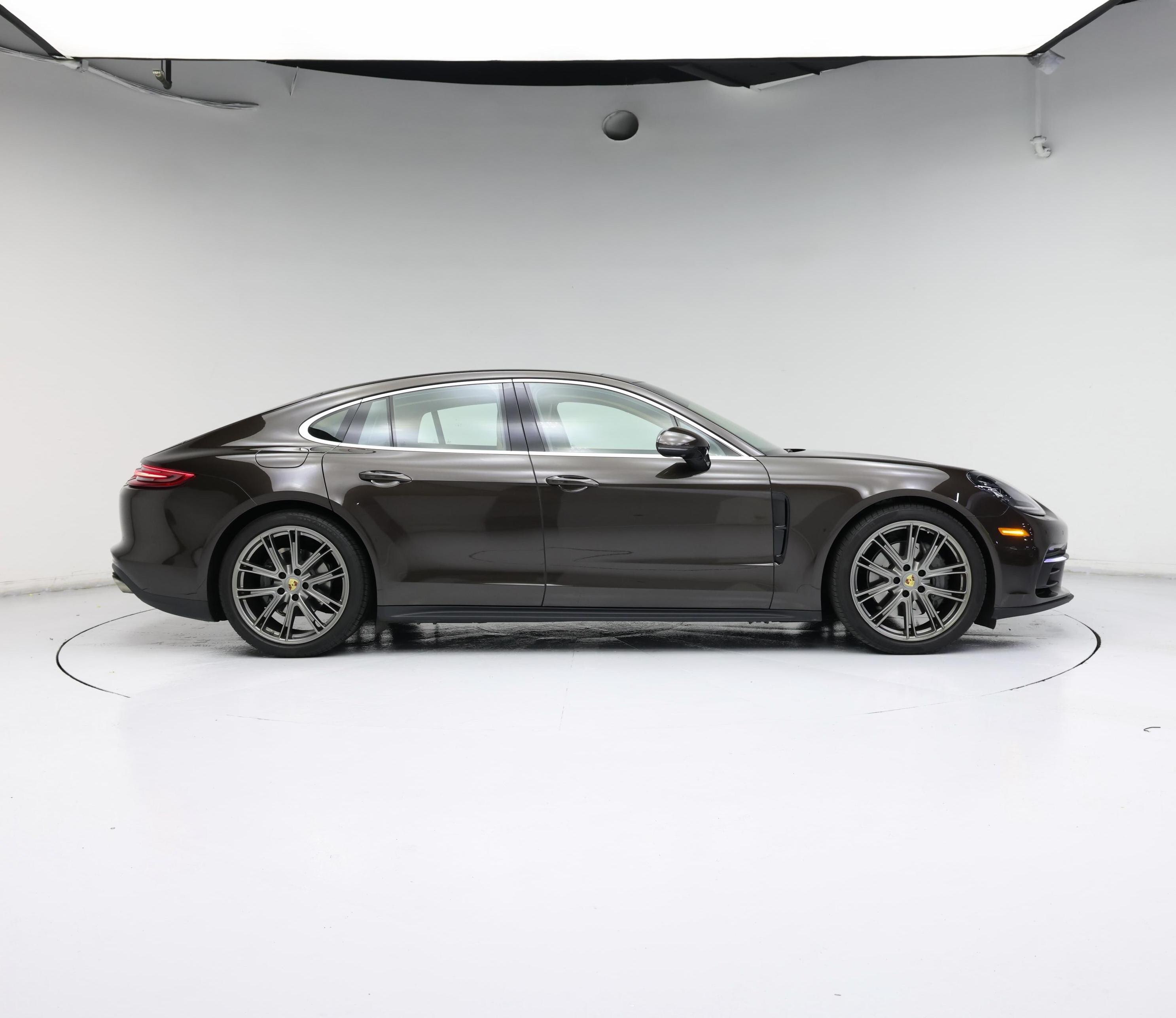 Thumbnail: 2018 Porsche Panamera - 7