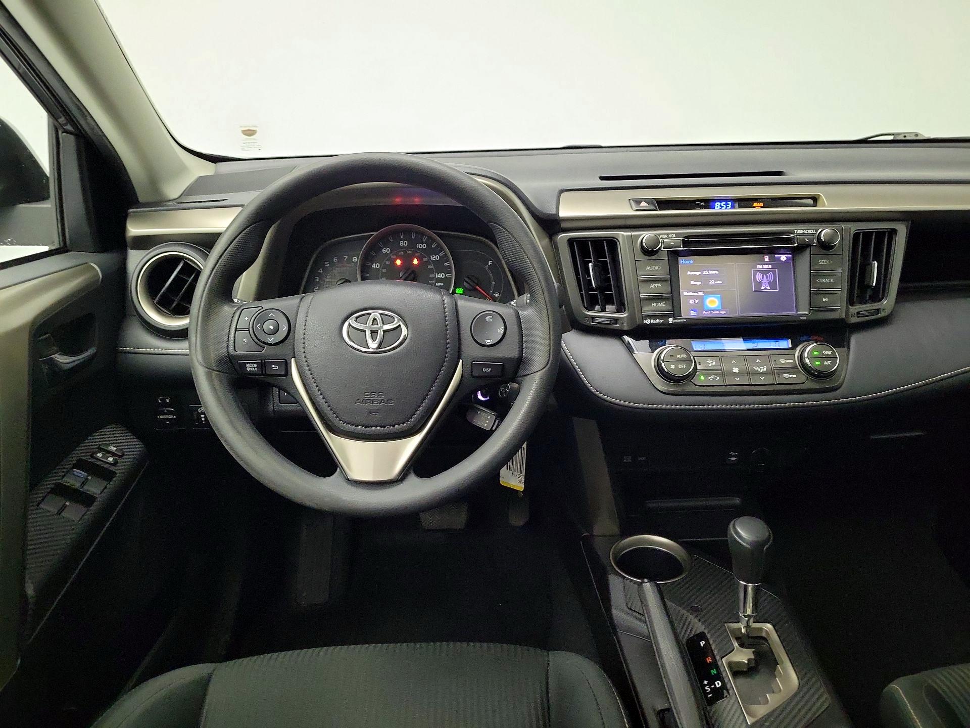Thumbnail: 2014 Toyota RAV4 - 10
