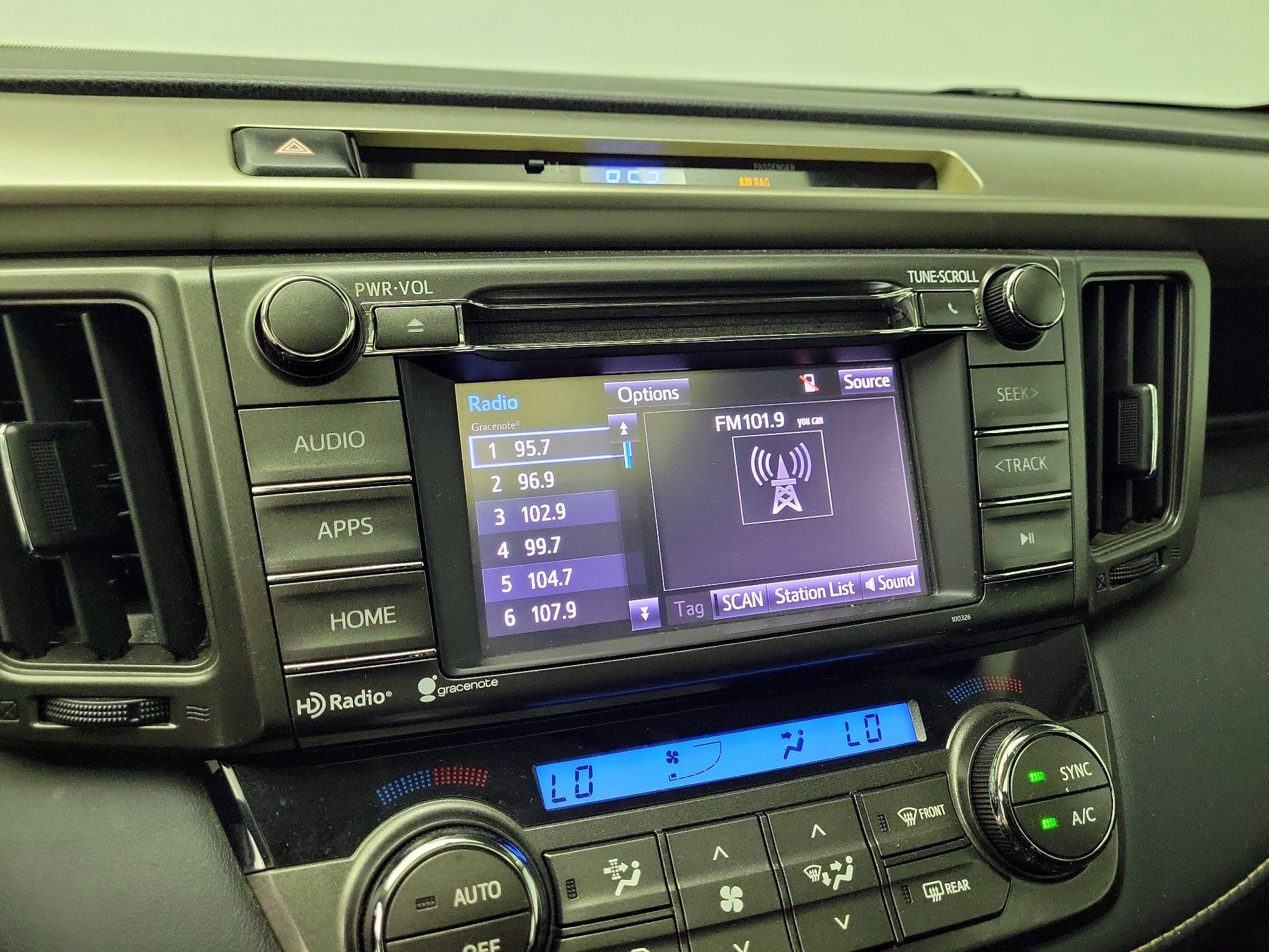 Thumbnail: 2014 Toyota RAV4 - 15