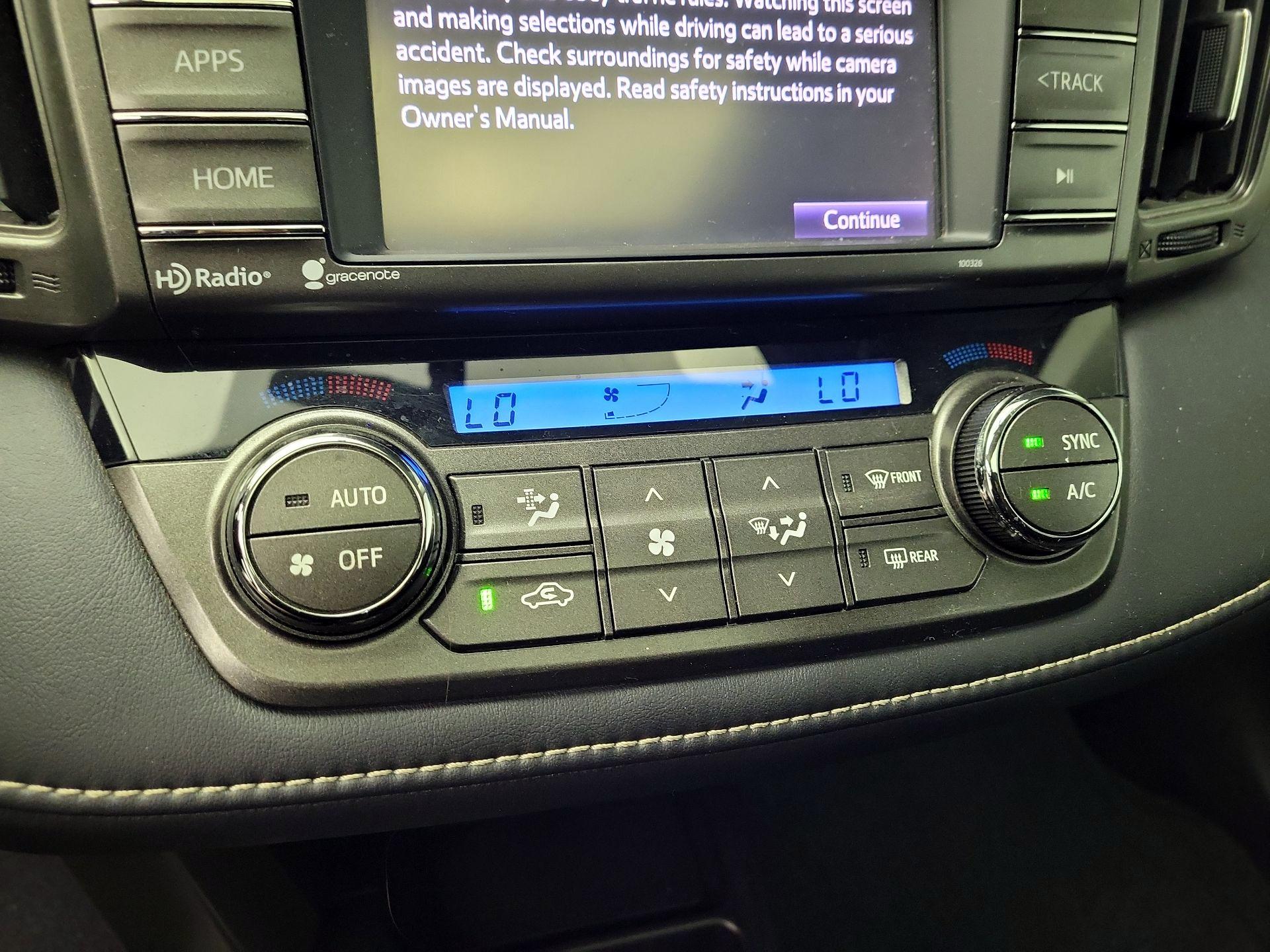 Thumbnail: 2014 Toyota RAV4 - 16