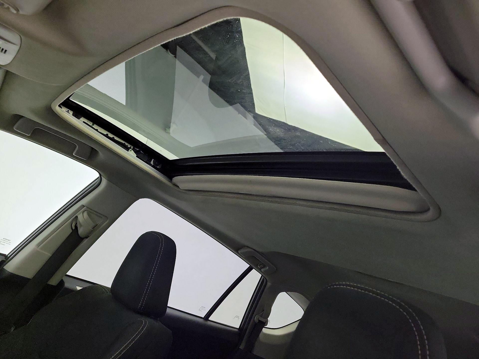 Thumbnail: 2014 Toyota RAV4 - 19