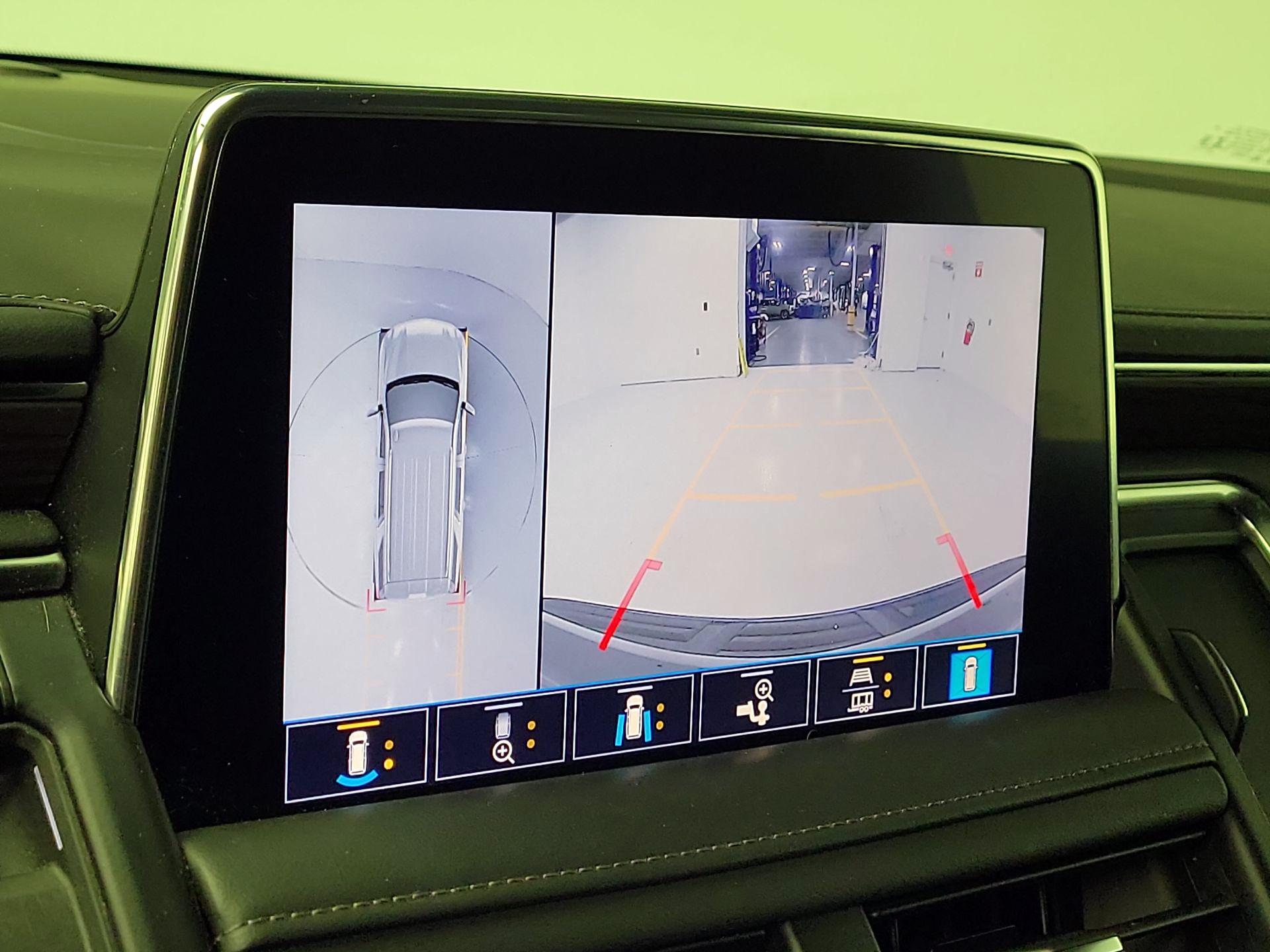 Thumbnail: 2021 Chevrolet Tahoe - 14