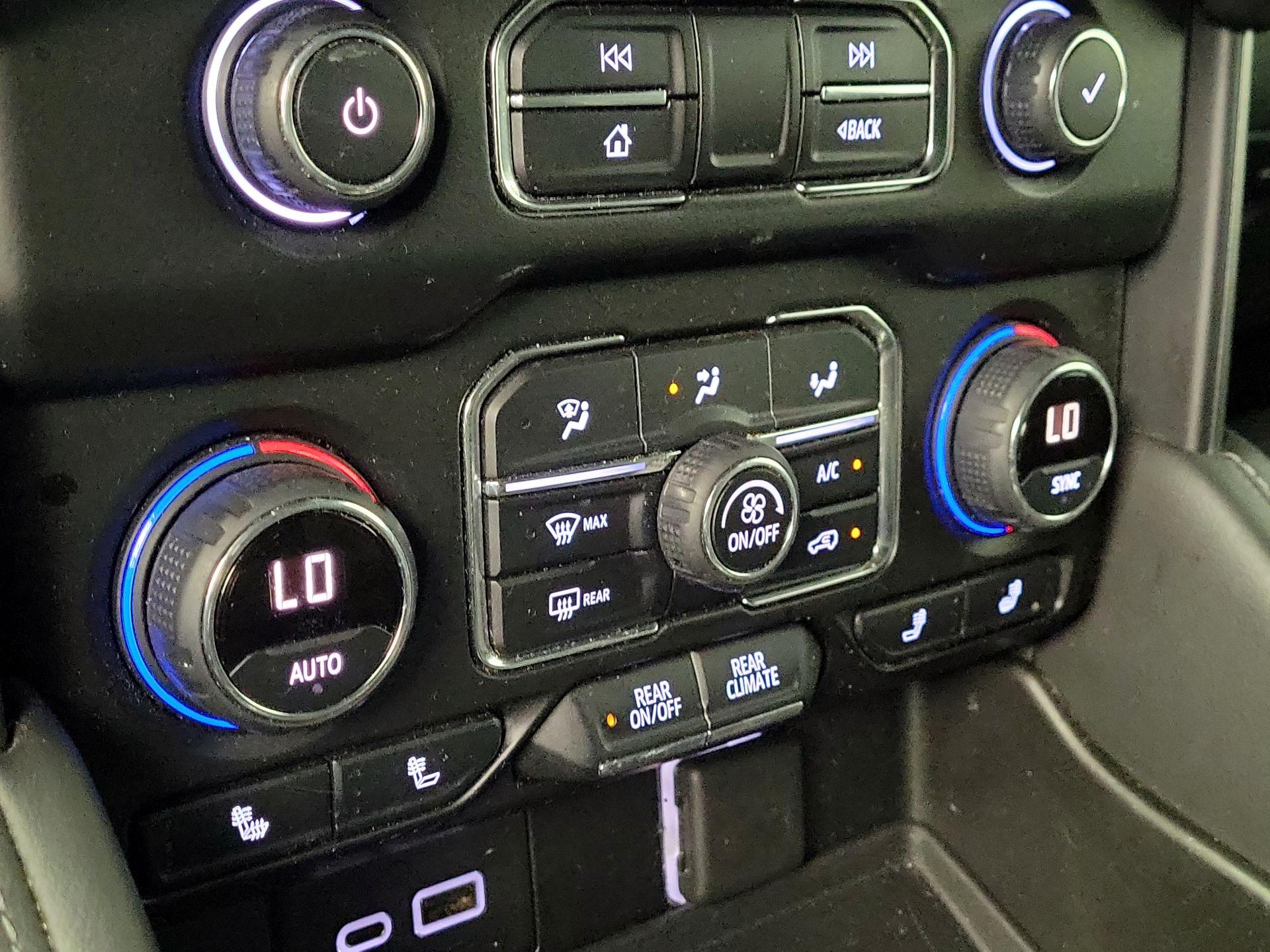 Thumbnail: 2021 Chevrolet Tahoe - 16