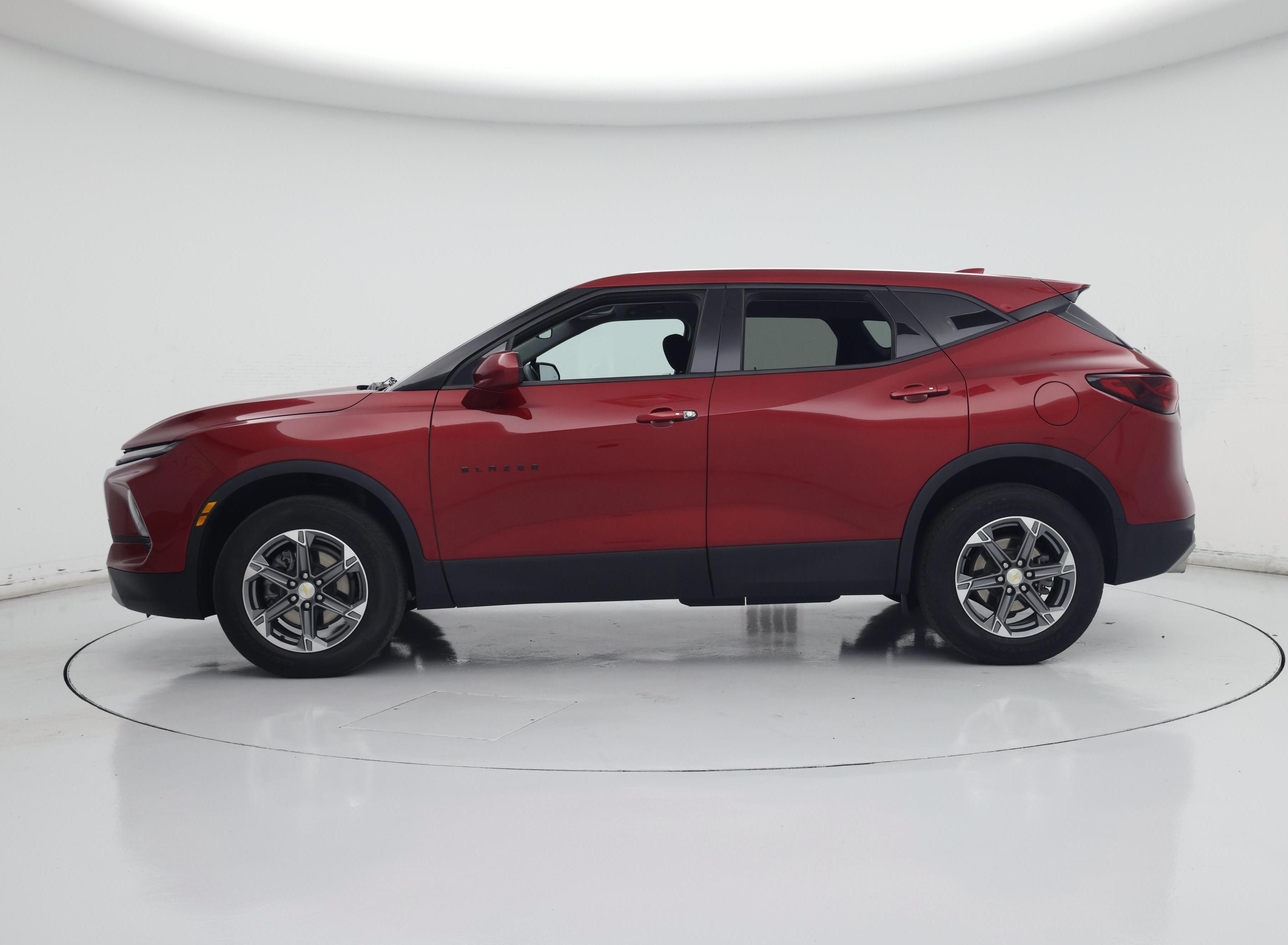 Thumbnail: 2023 Chevrolet Blazer - 3