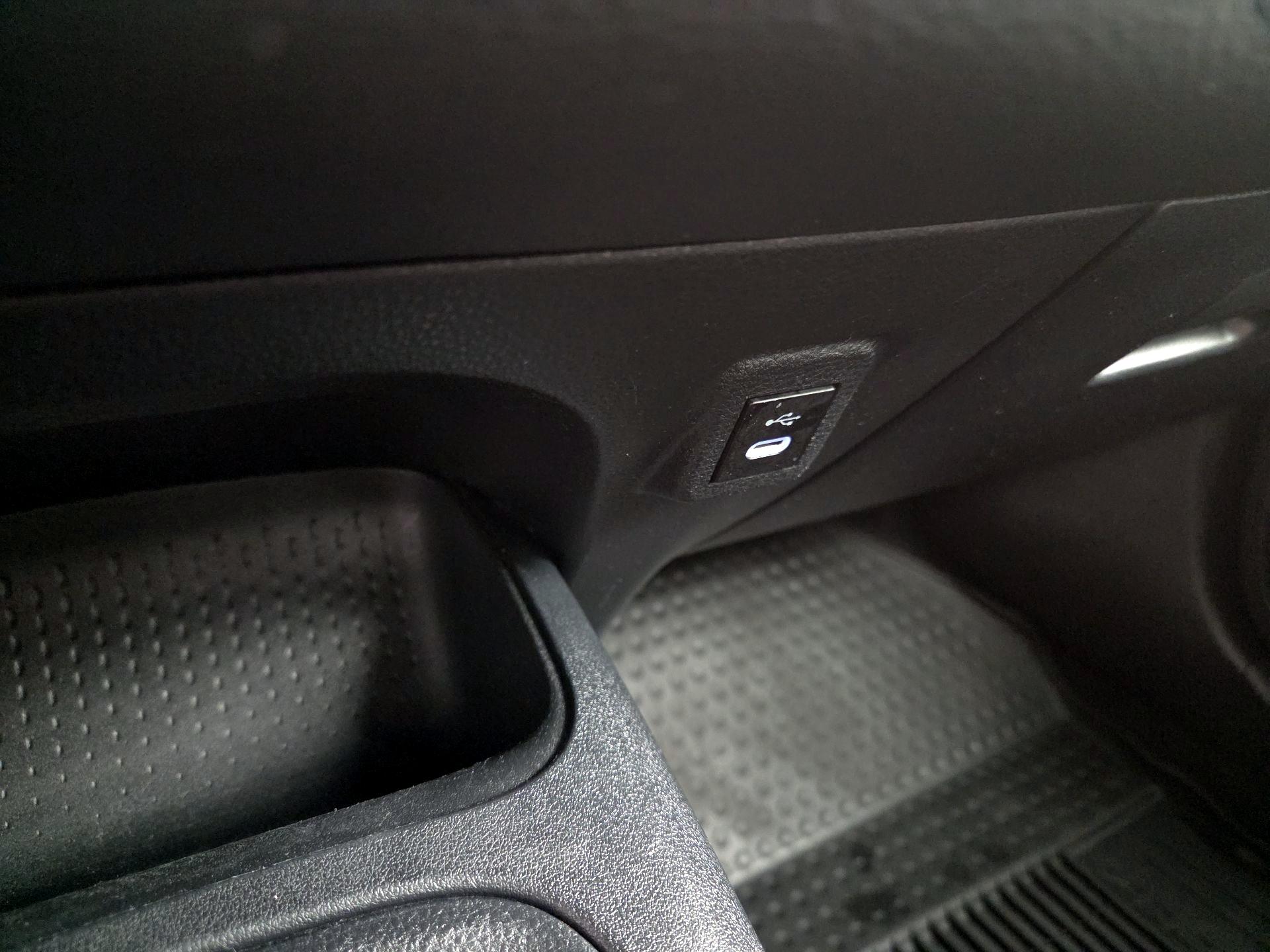 Thumbnail: 2023 Toyota Corolla - 18