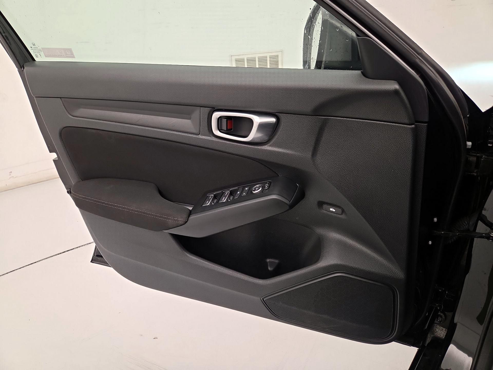 Thumbnail: 2023 Honda Civic - 12