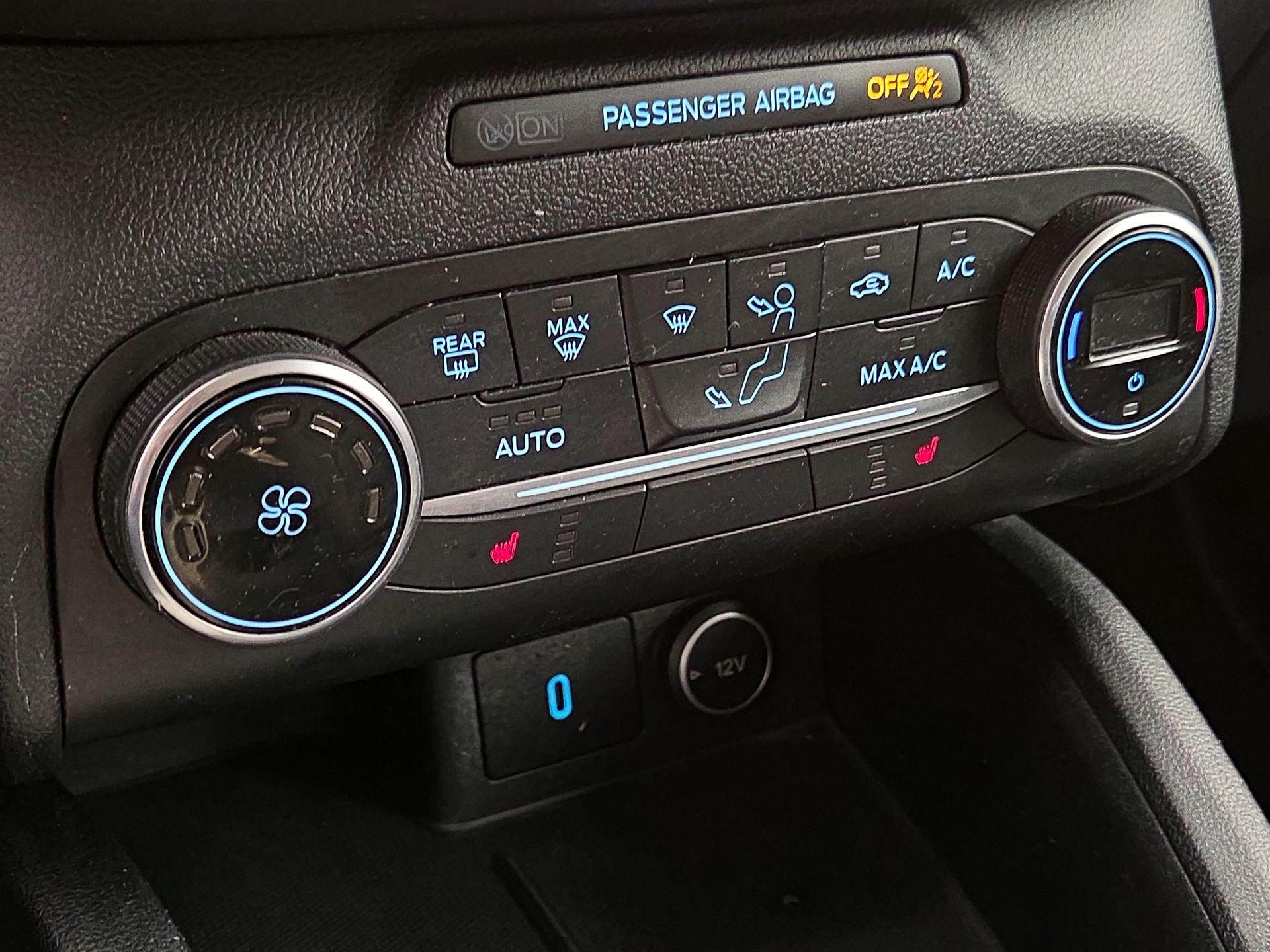 Thumbnail: 2020 Ford Escape - 16