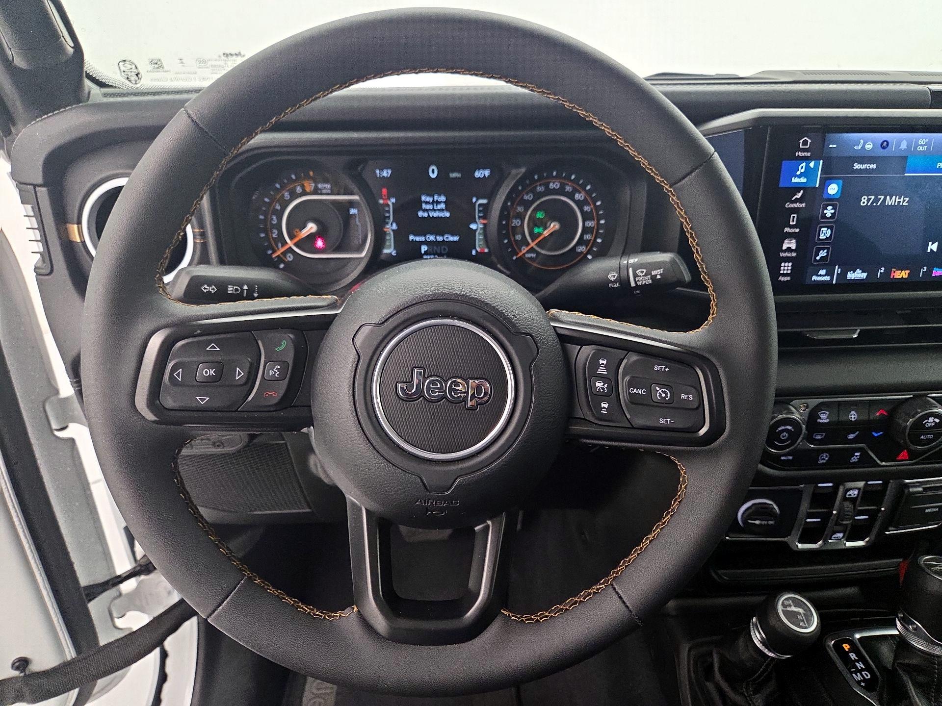 Thumbnail: 2025 Jeep Gladiator - 10