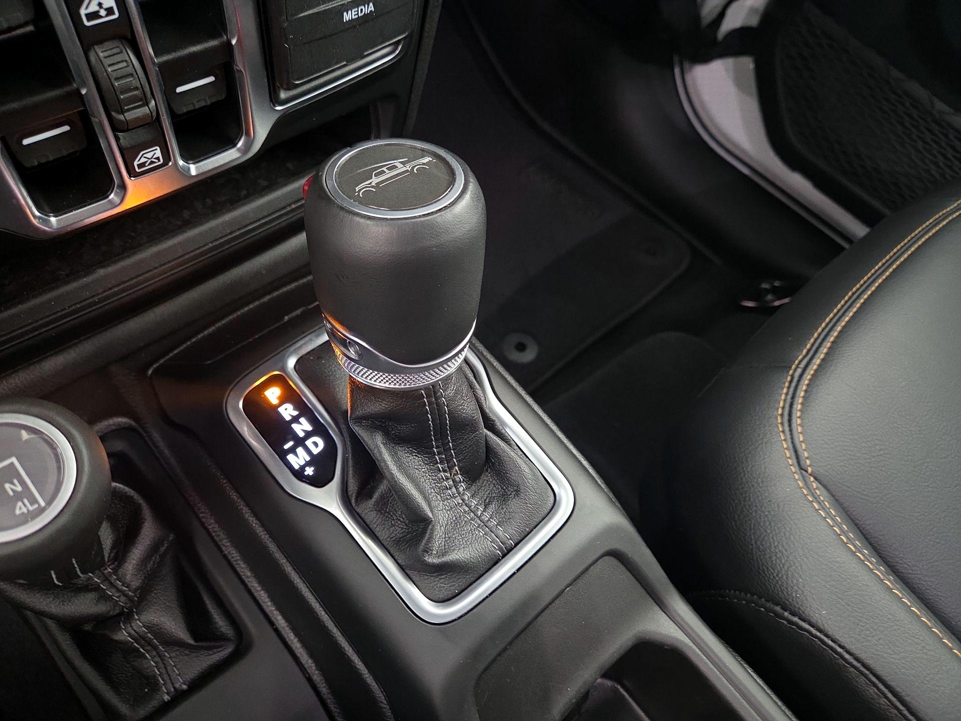 Thumbnail: 2025 Jeep Gladiator - 17