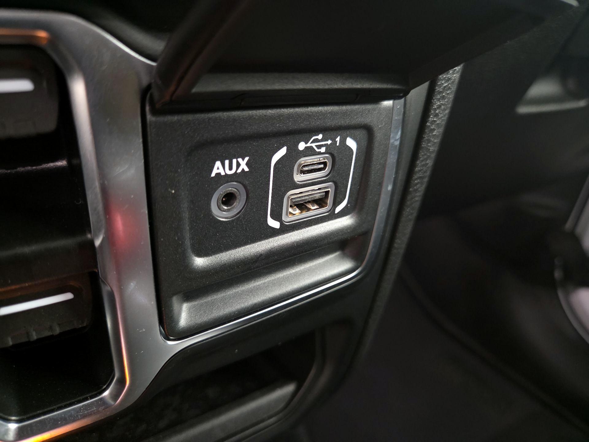 Thumbnail: 2025 Jeep Gladiator - 18