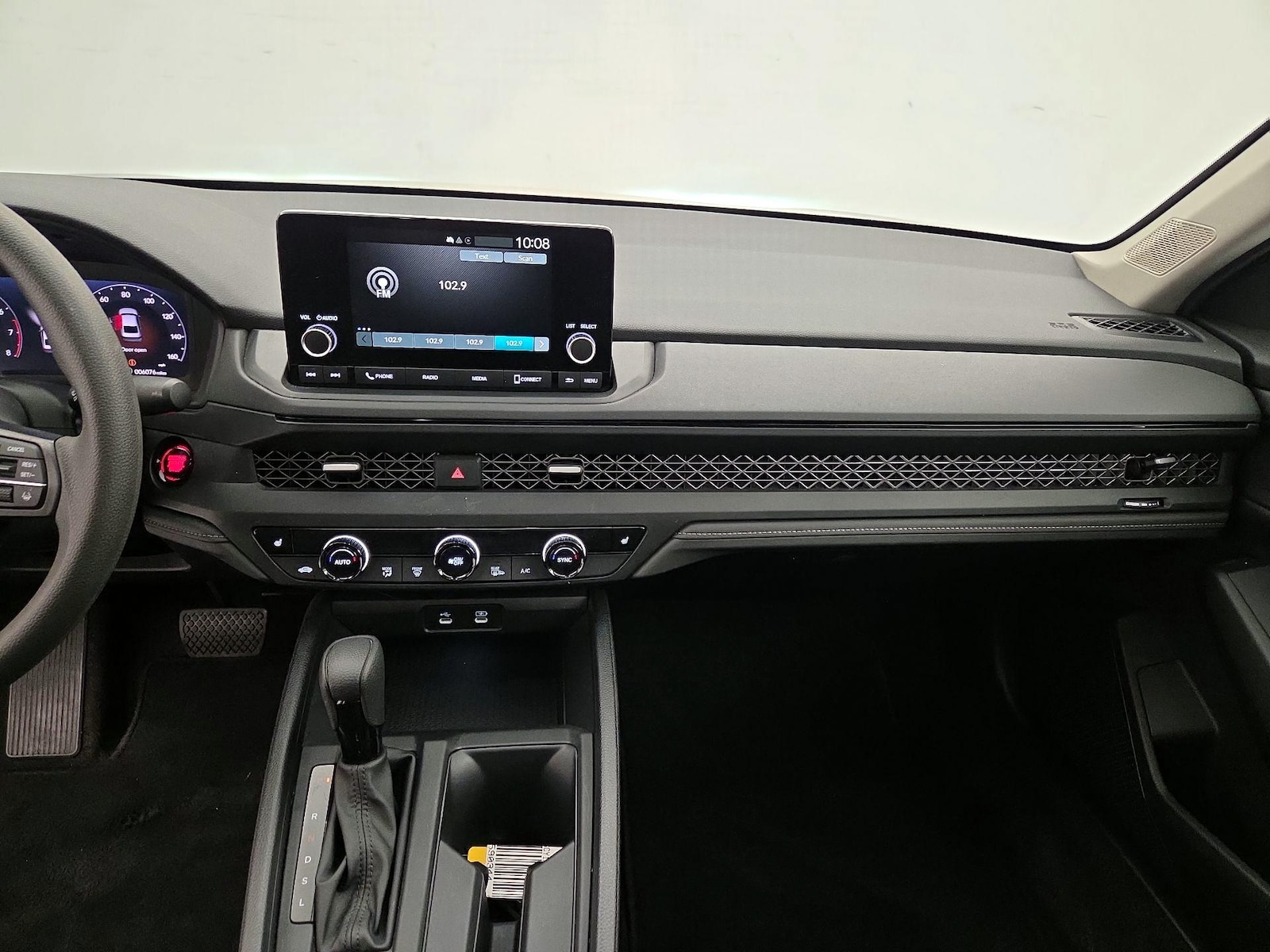 2024 Honda Accord EX - Photo 10
