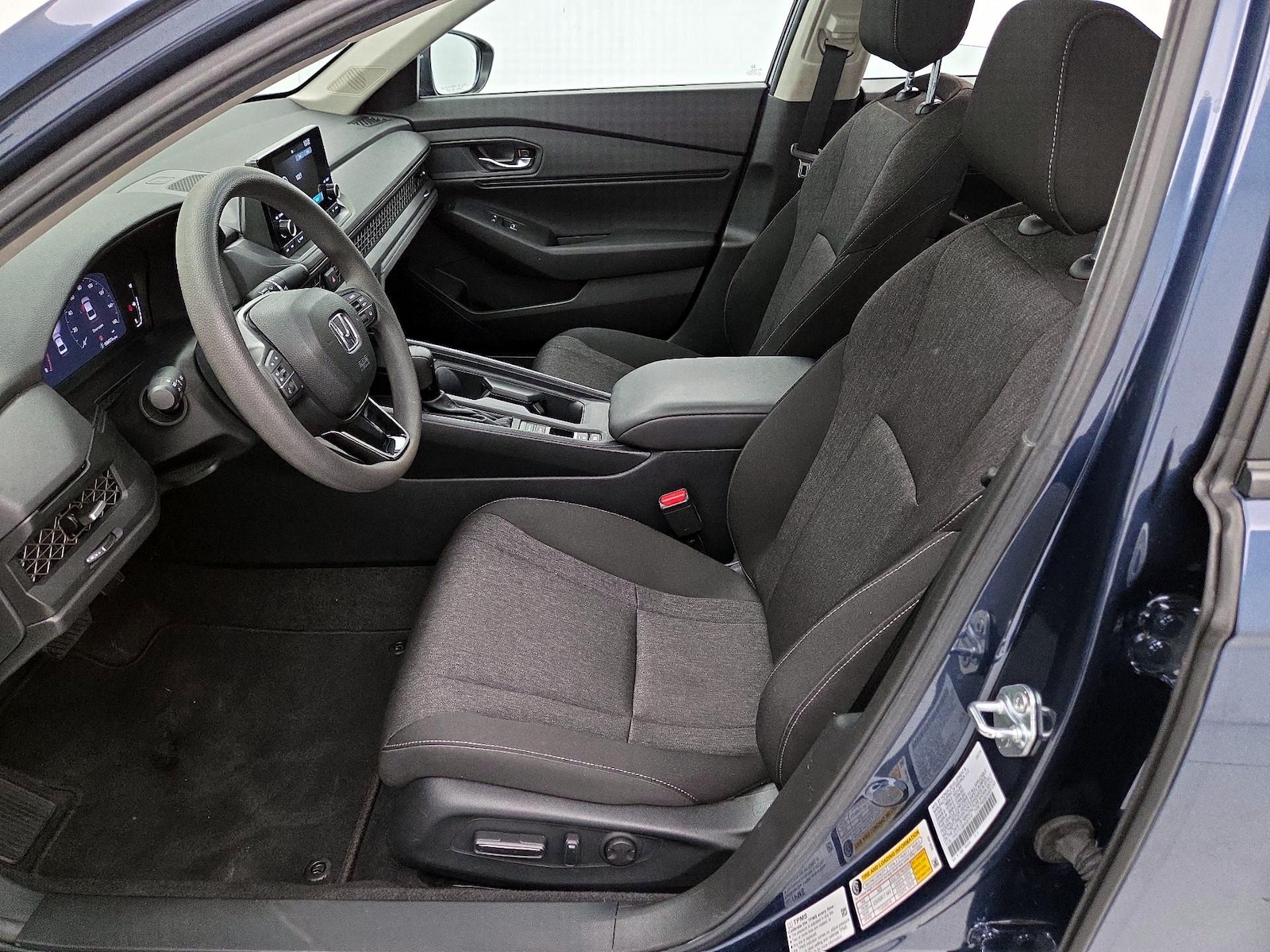 2024 Honda Accord EX - Photo 12