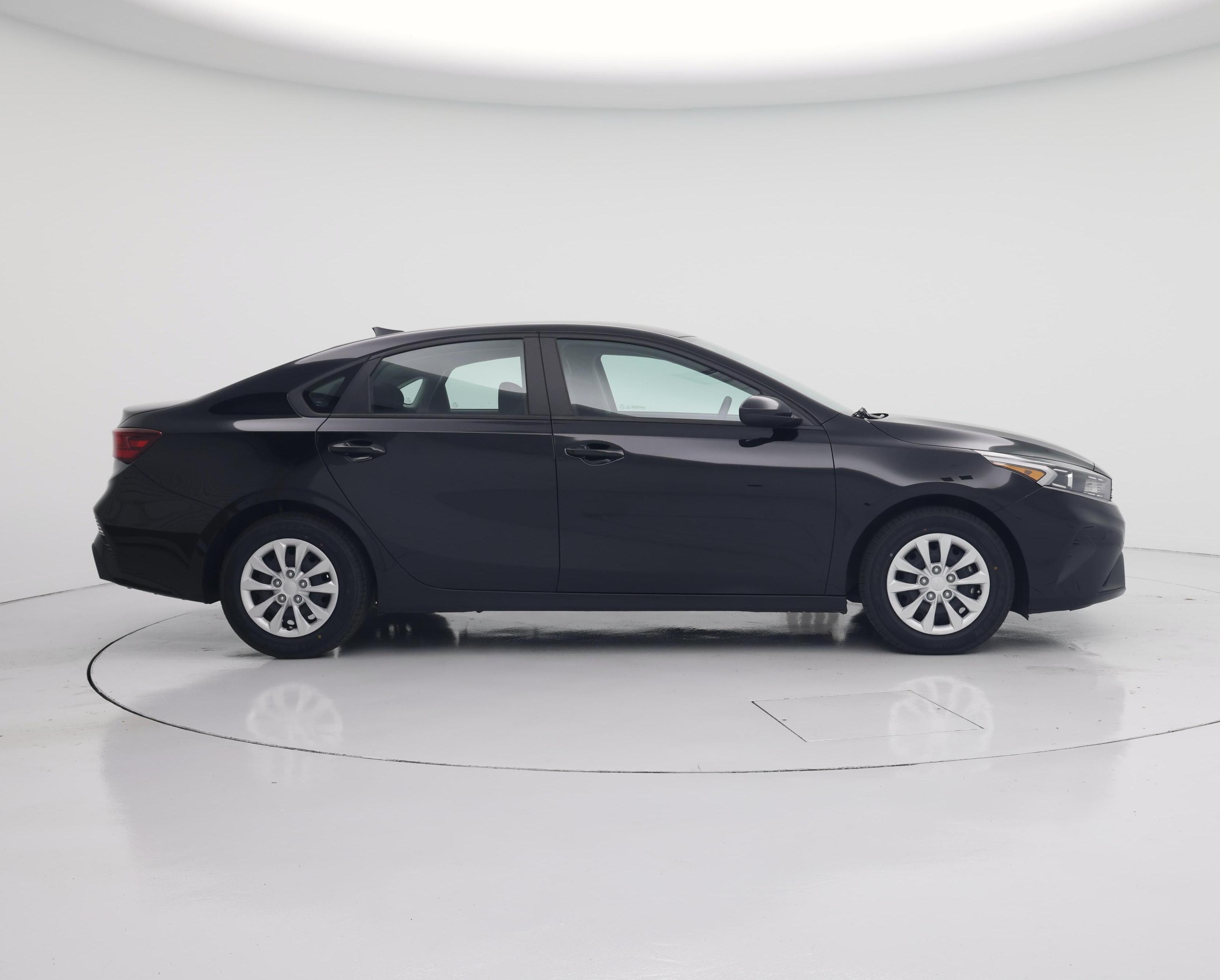 Thumbnail: 2023 Kia Forte - 7