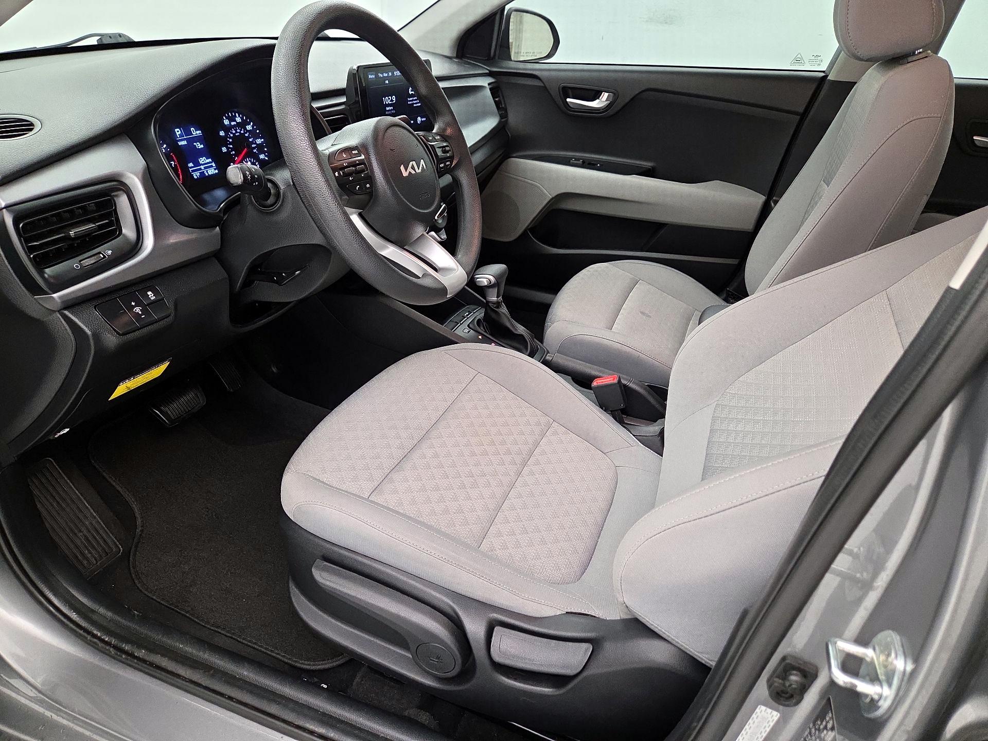 Thumbnail: 2022 Kia Rio - 11