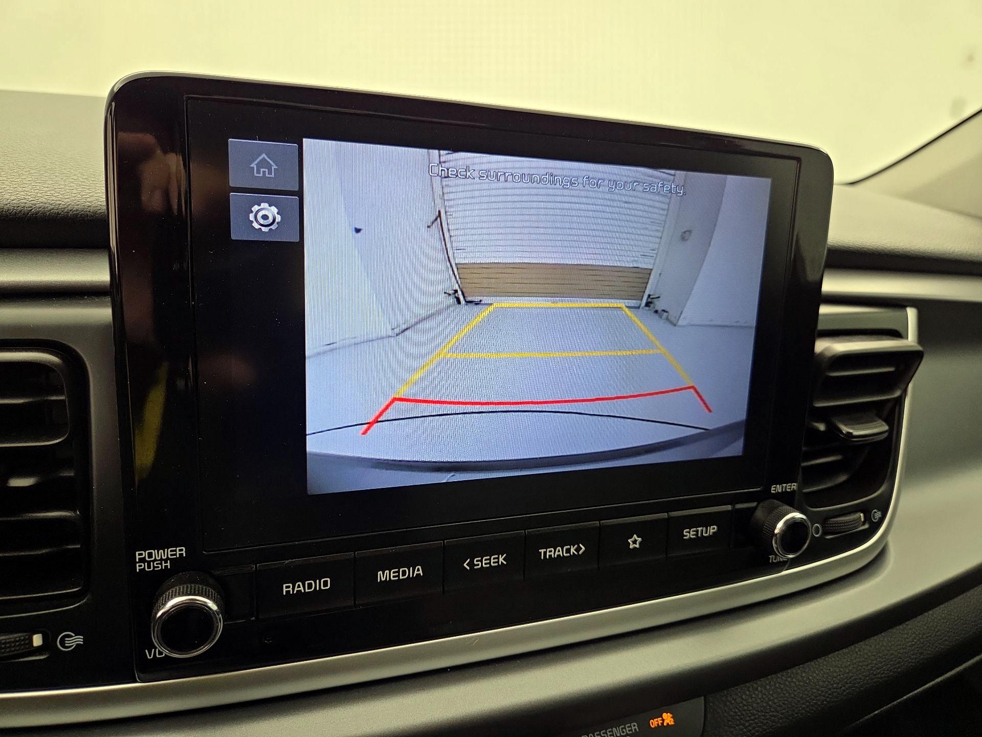 Thumbnail: 2022 Kia Rio - 14