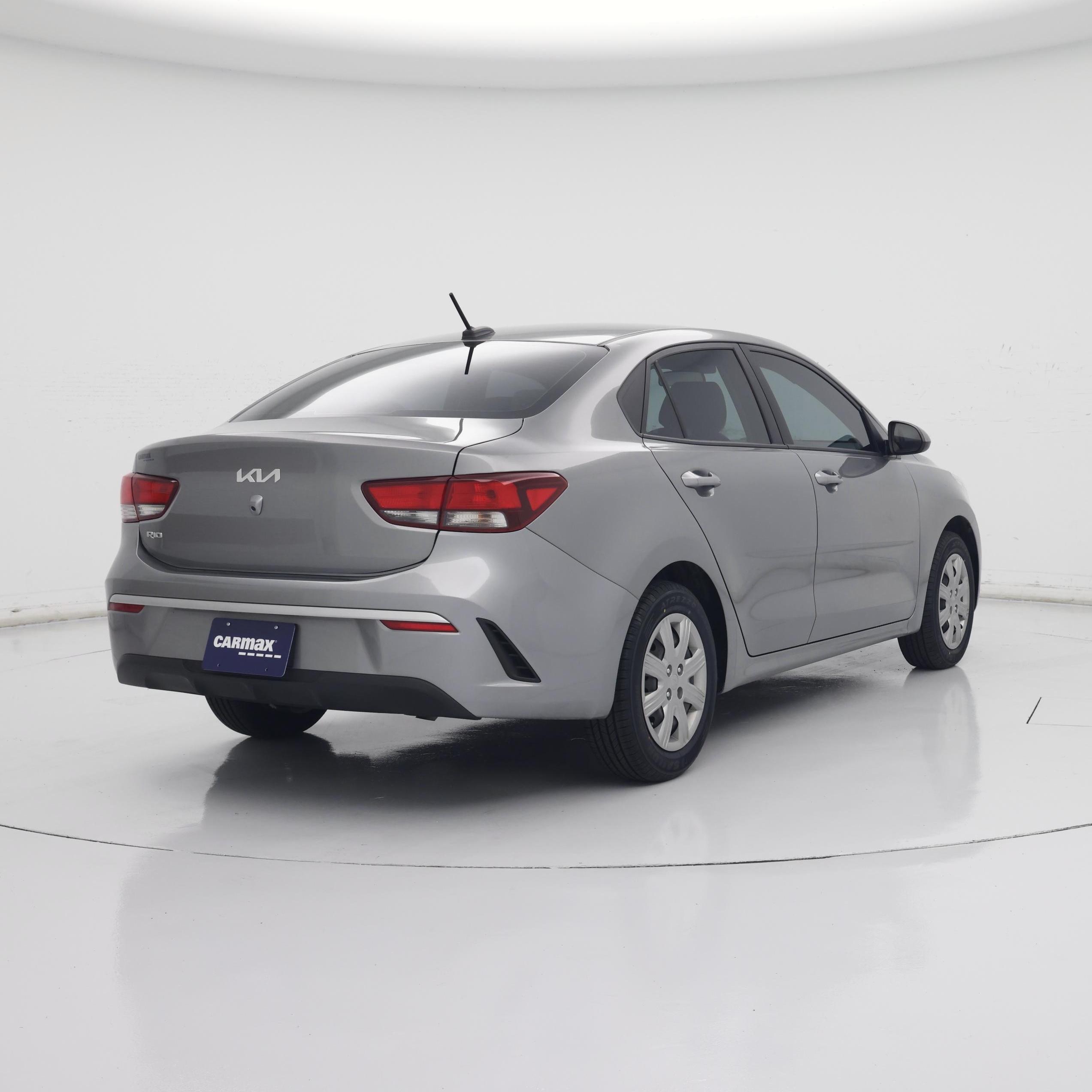 Thumbnail: 2022 Kia Rio - 8