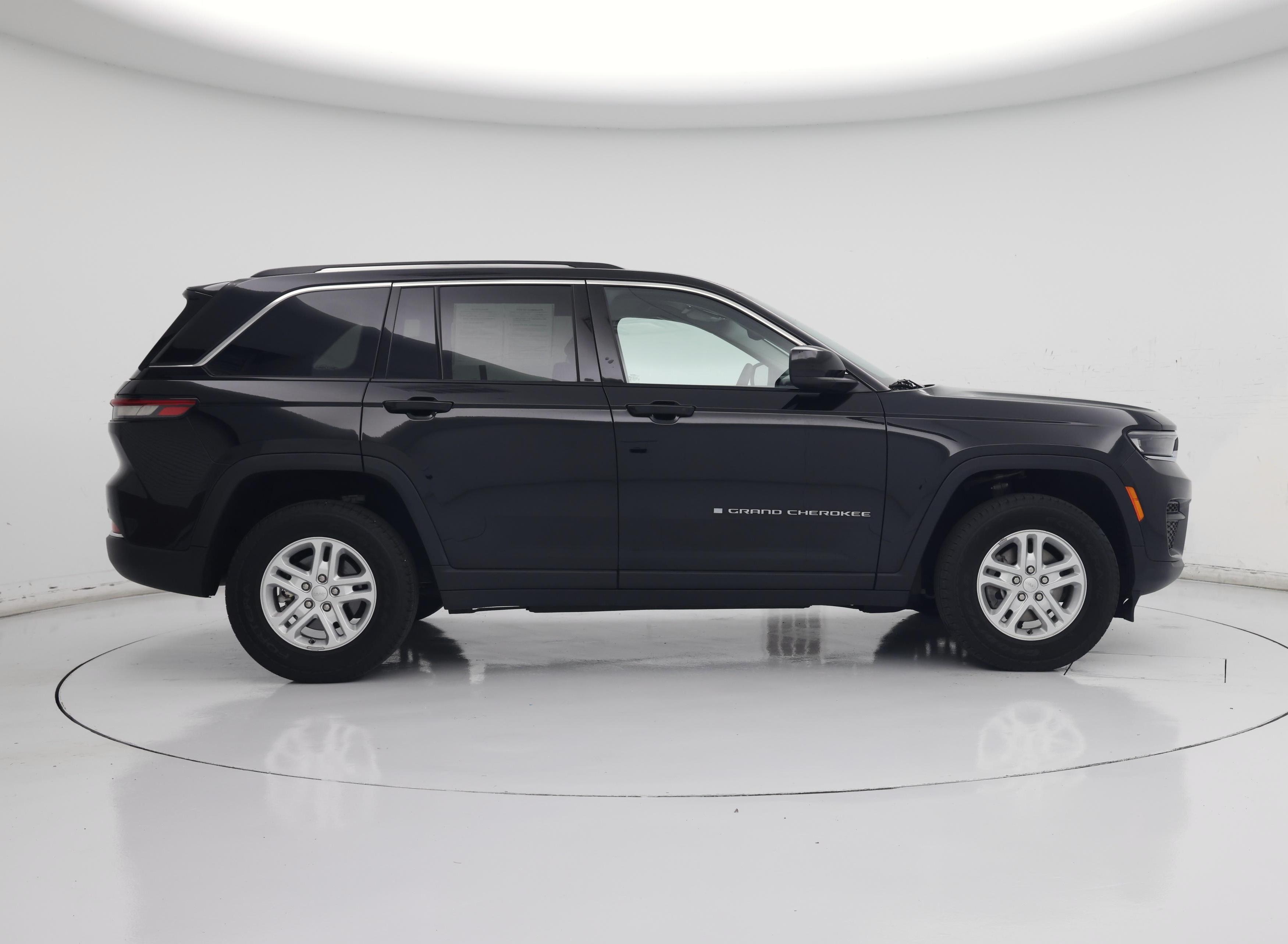 Thumbnail: 2023 Jeep Grand Cherokee - 7