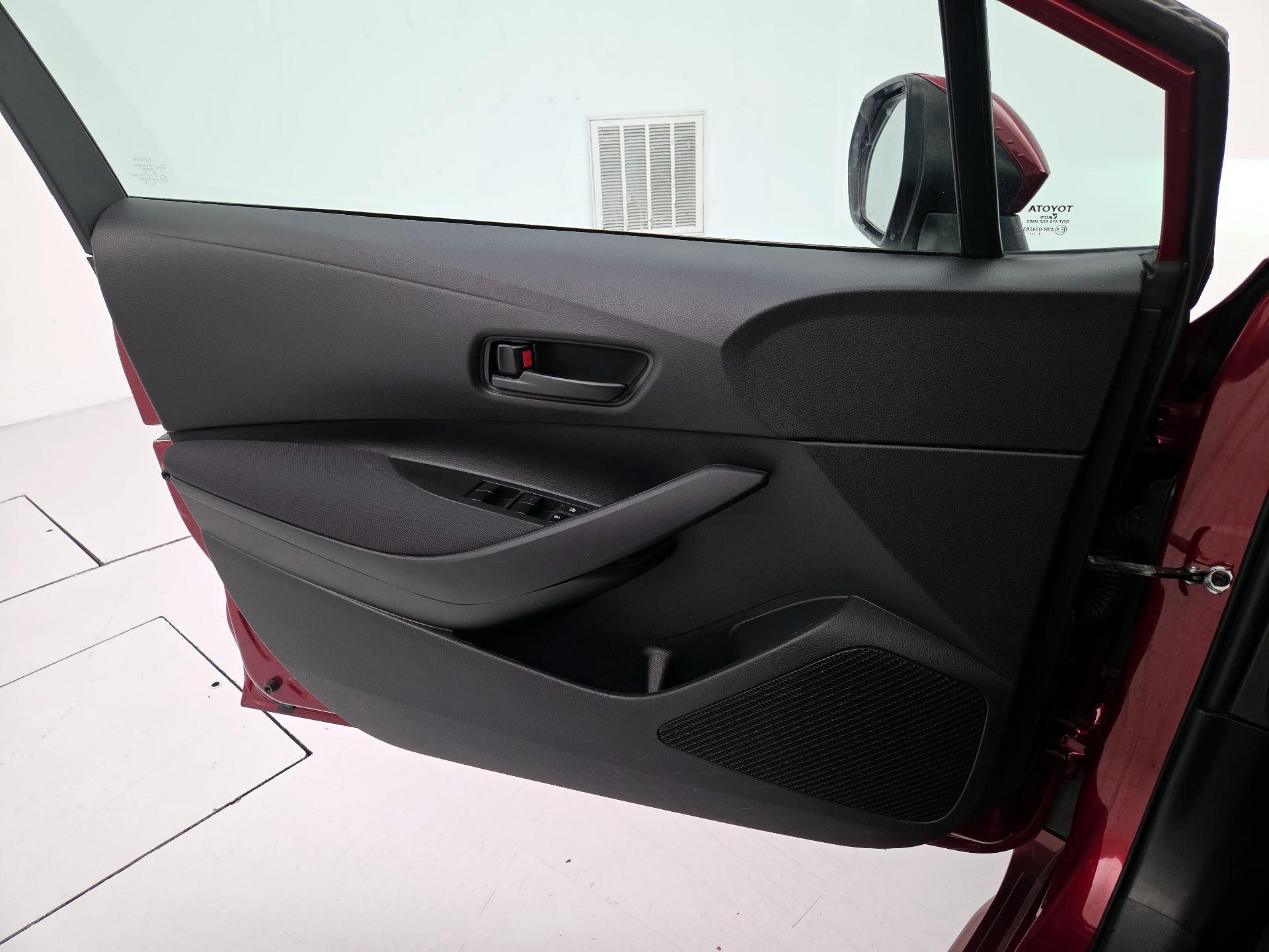 Thumbnail: 2022 Toyota Corolla - 12